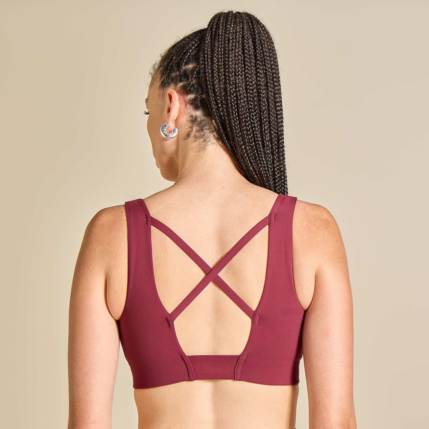 حمالة صدر رياضية باللون الأحمر