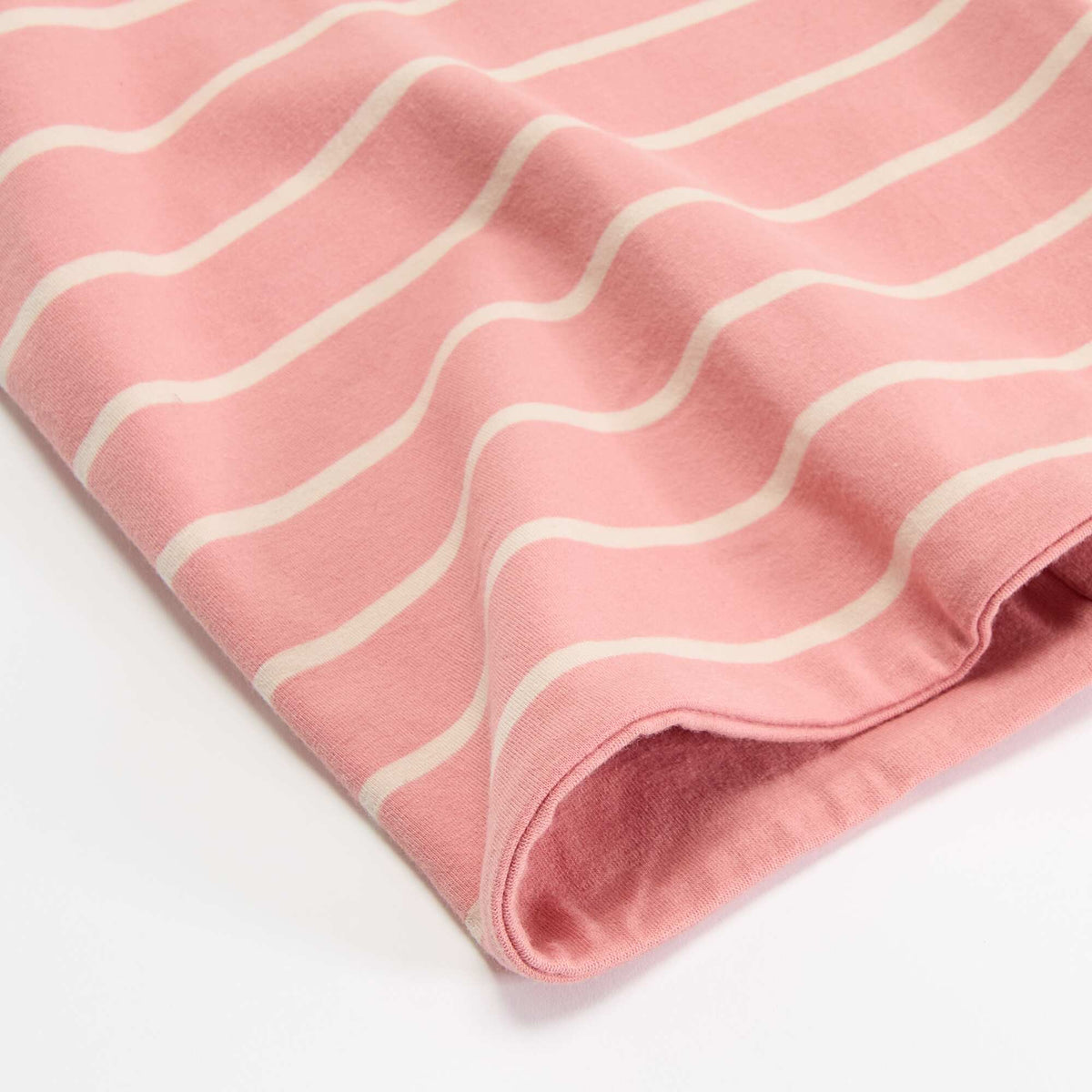 Reversible pull-on snood PINK