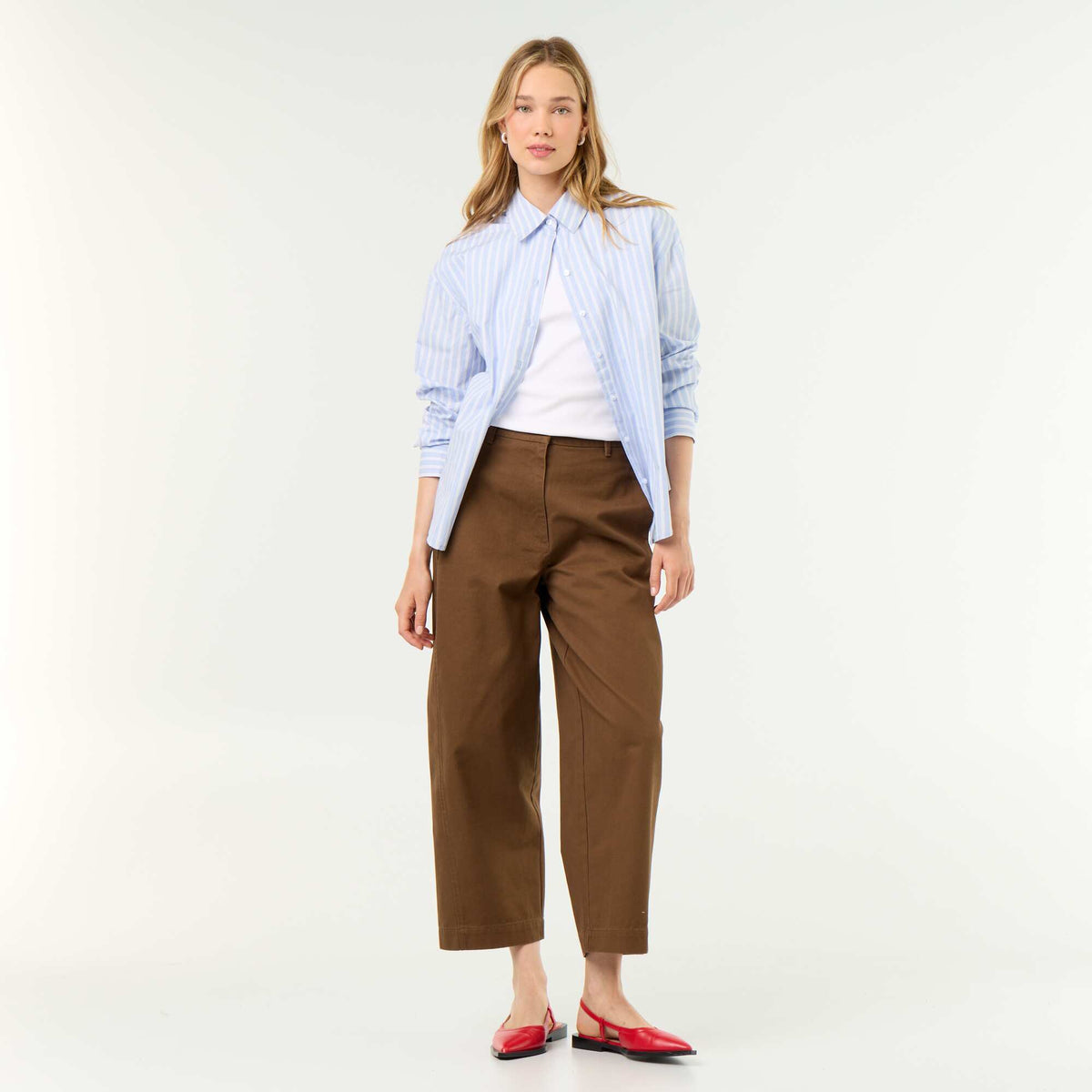قميص مخطط بأكمام طويلة أزرق