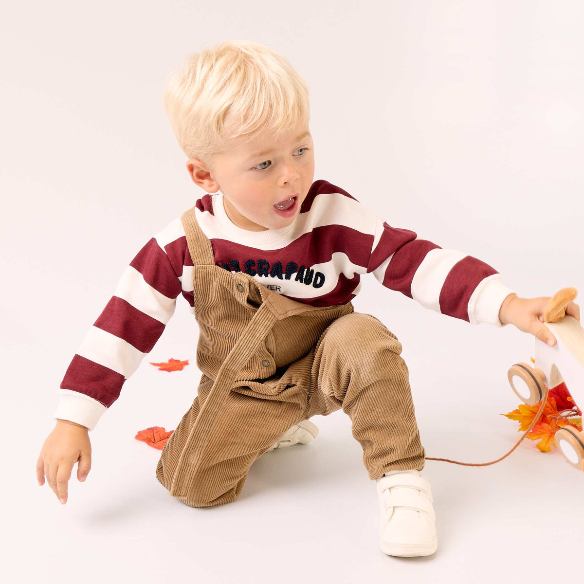 Long-sleeved fleece sweatshirt with fun design RED