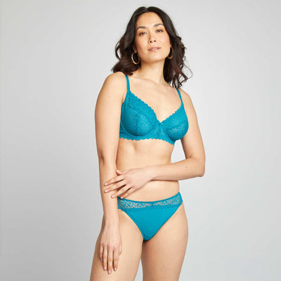 سراويل داخلية من الألياف الدقيقة والدانتيل أزرق