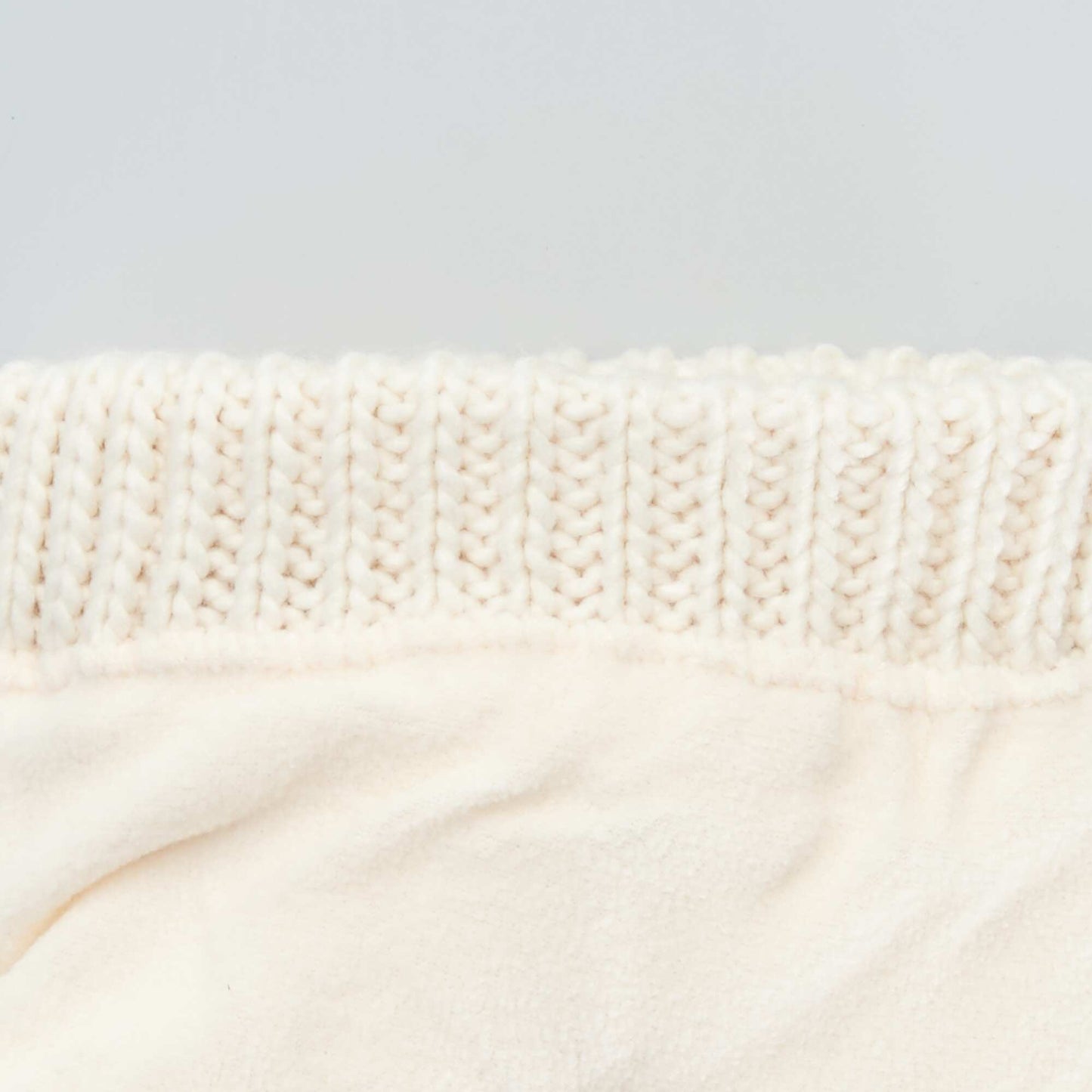 Colourful pompom hat BEIGE