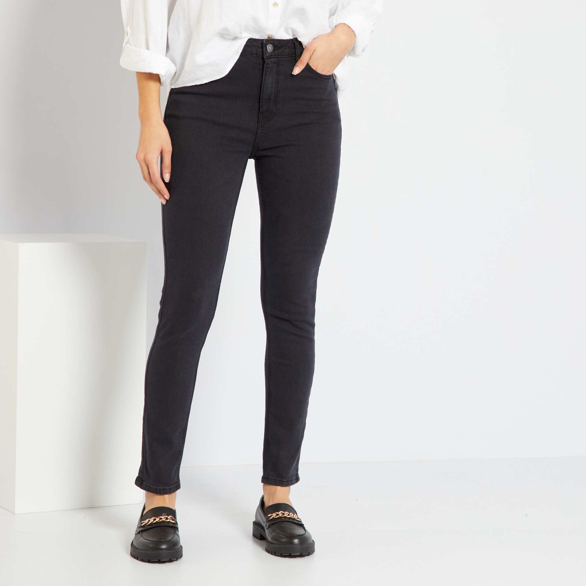 High-rise slim-fit jeans BLACK