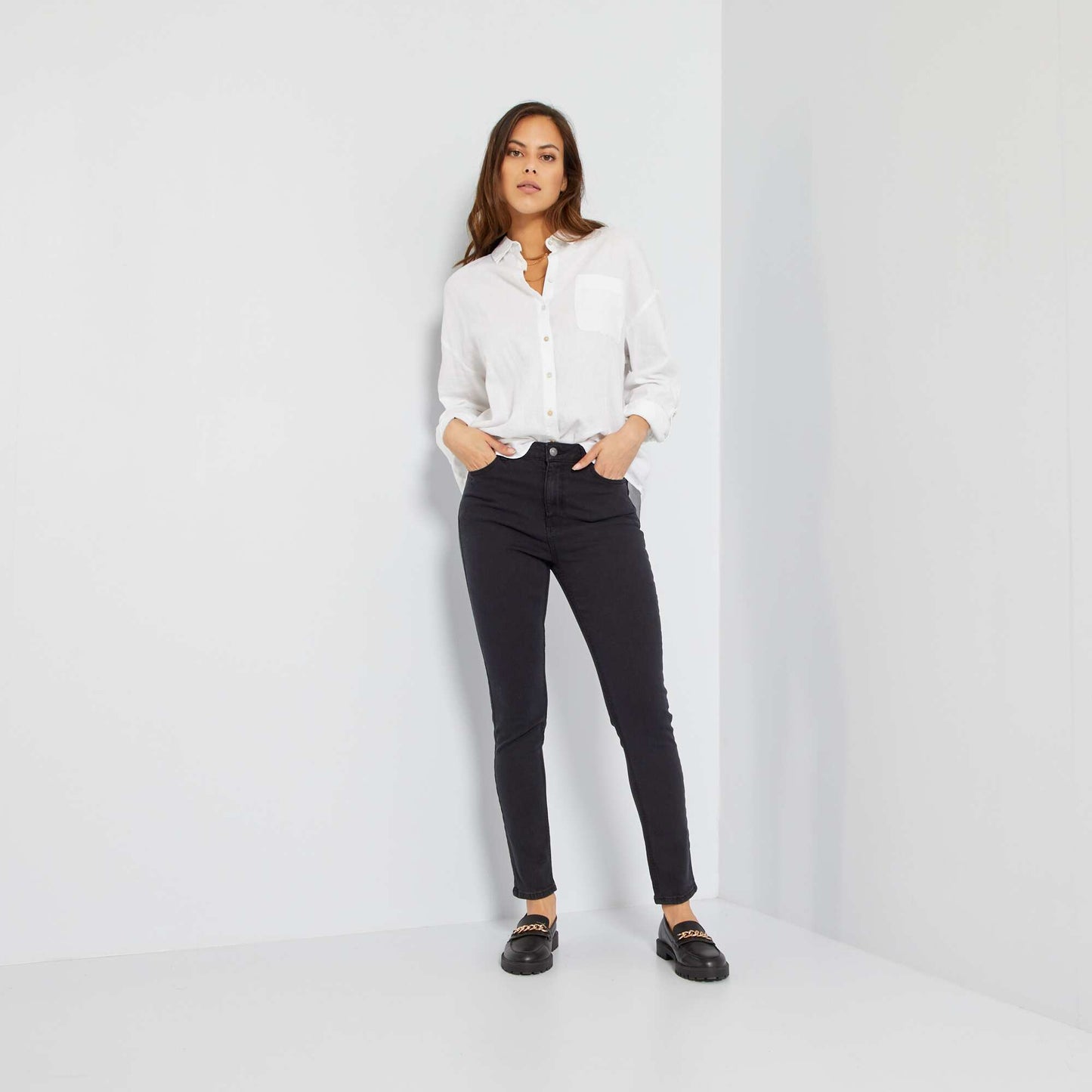 High-rise slim-fit jeans BLACK