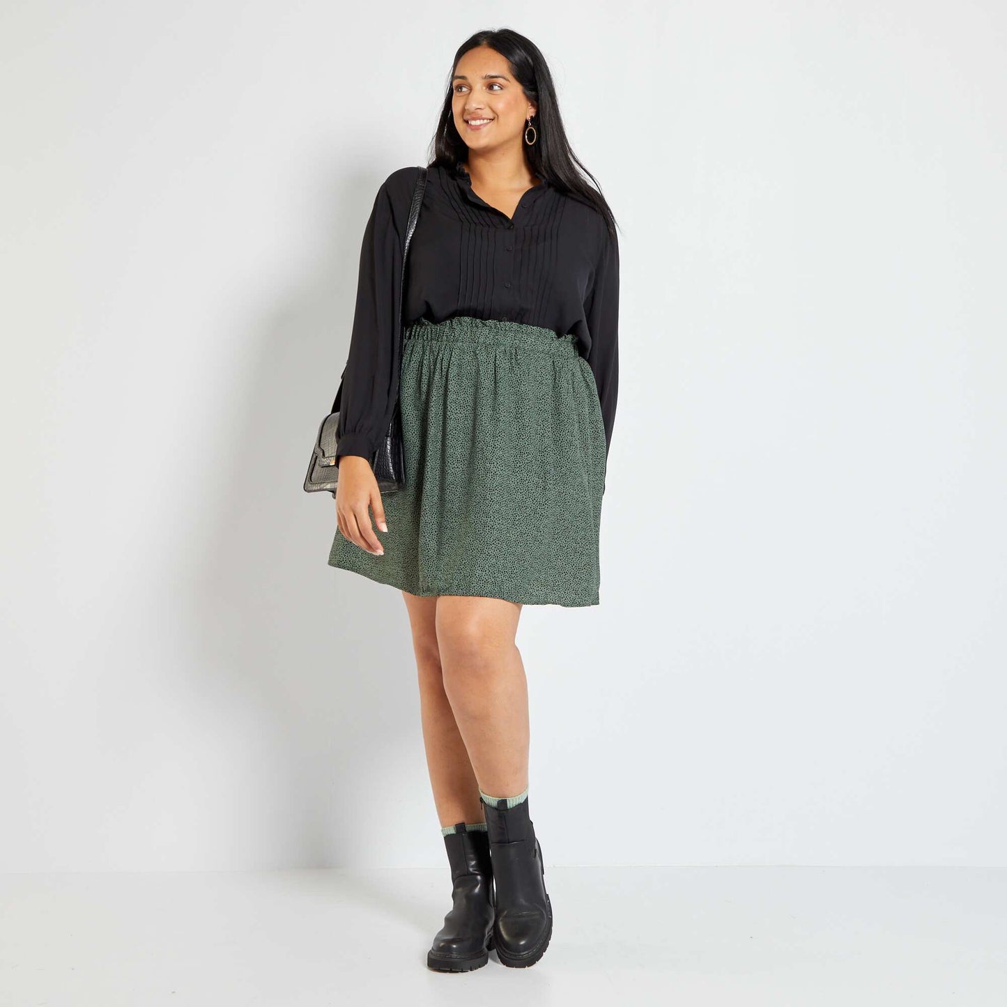 Flowing shirt with ruffled collar BLACK