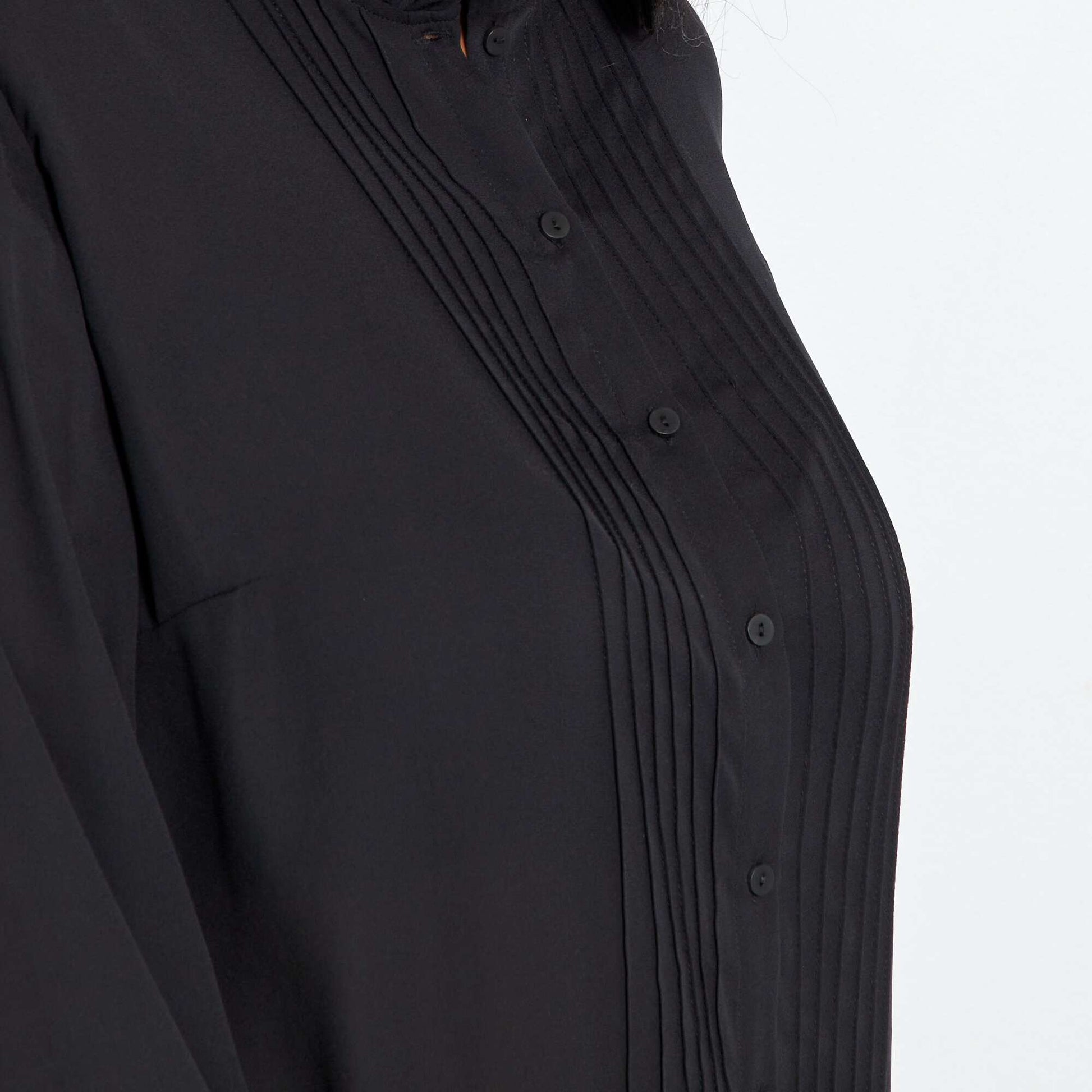 Flowing shirt with ruffled collar BLACK