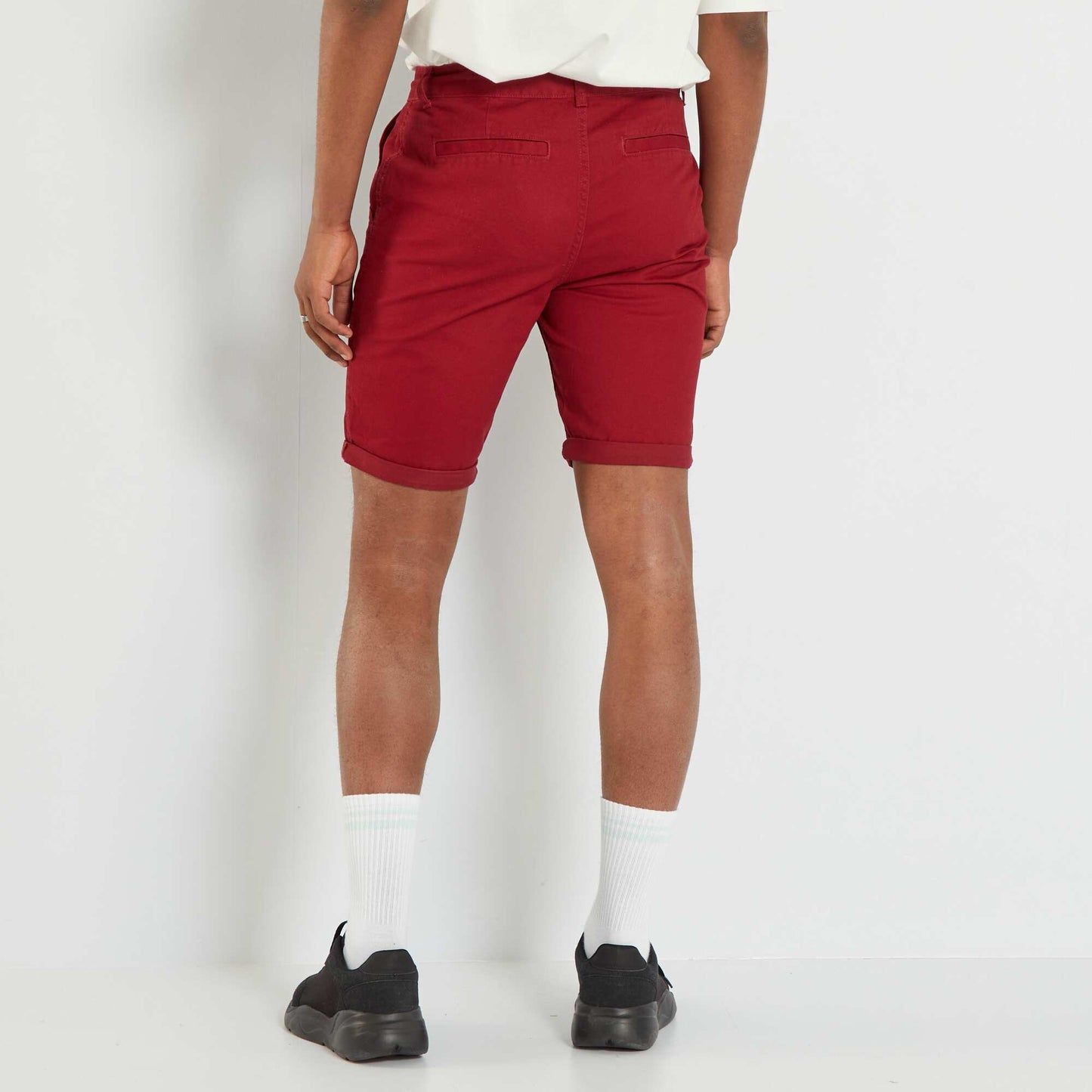 Straight-leg chino Bermuda shorts RED