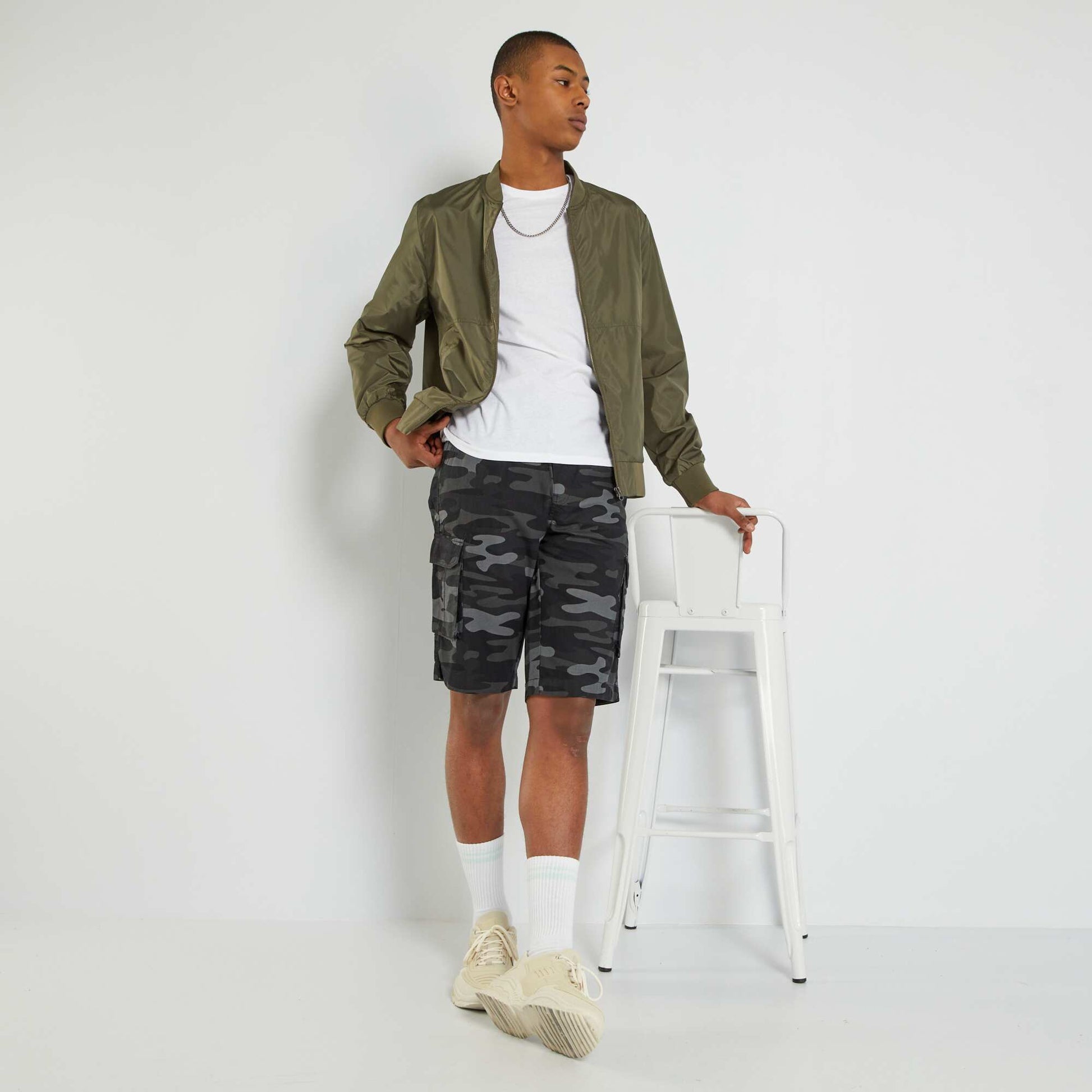 Bermuda shorts with cargo pockets GREY
