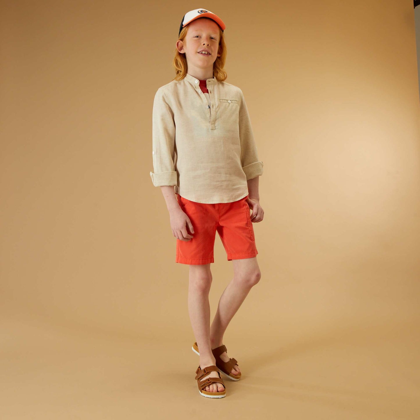 Plain Bermuda shorts with elasticated waist RED