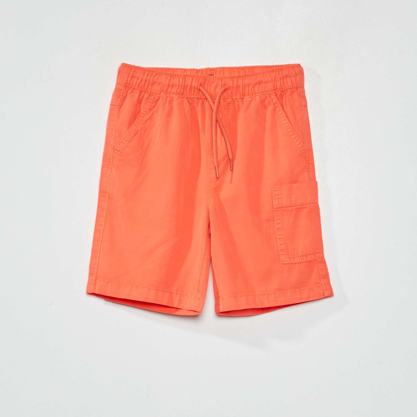 Plain Bermuda shorts with elasticated waist RED