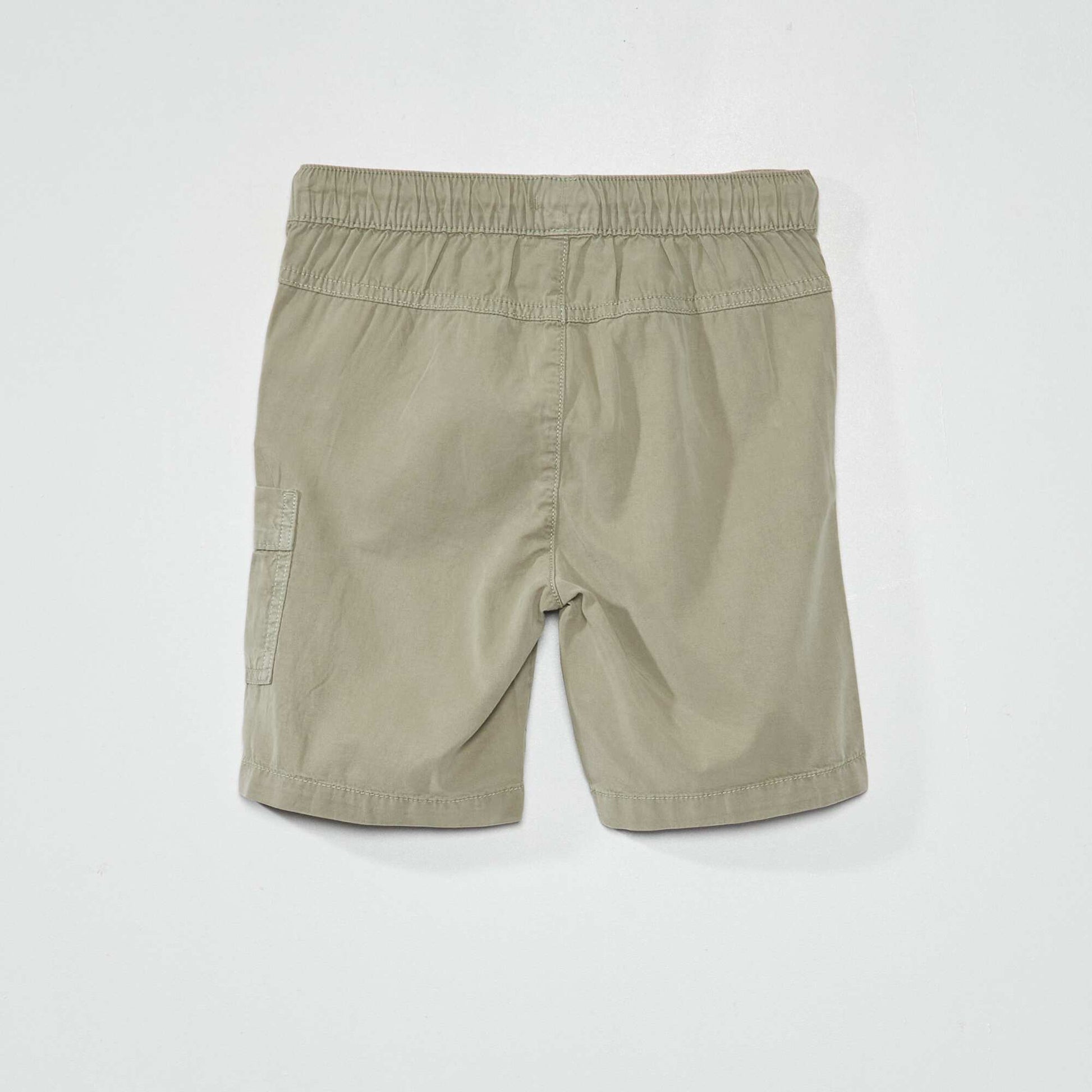 Plain Bermuda shorts with elasticated waist GREEN