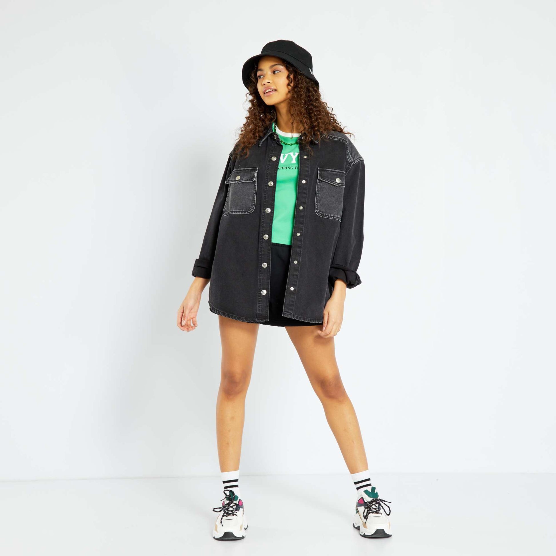 Sweatshirt fabric shorts with flap pockets BLACK