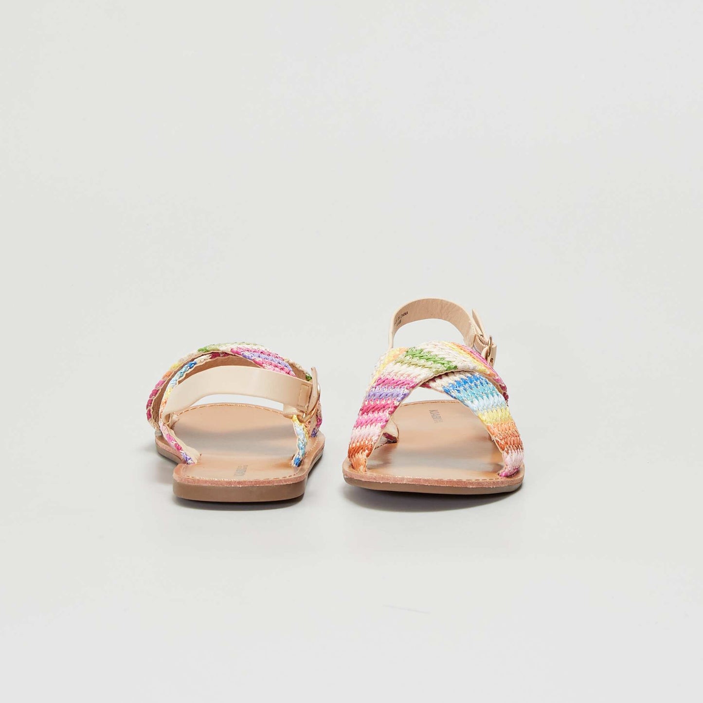 Flat sandals with crossover straps PINK