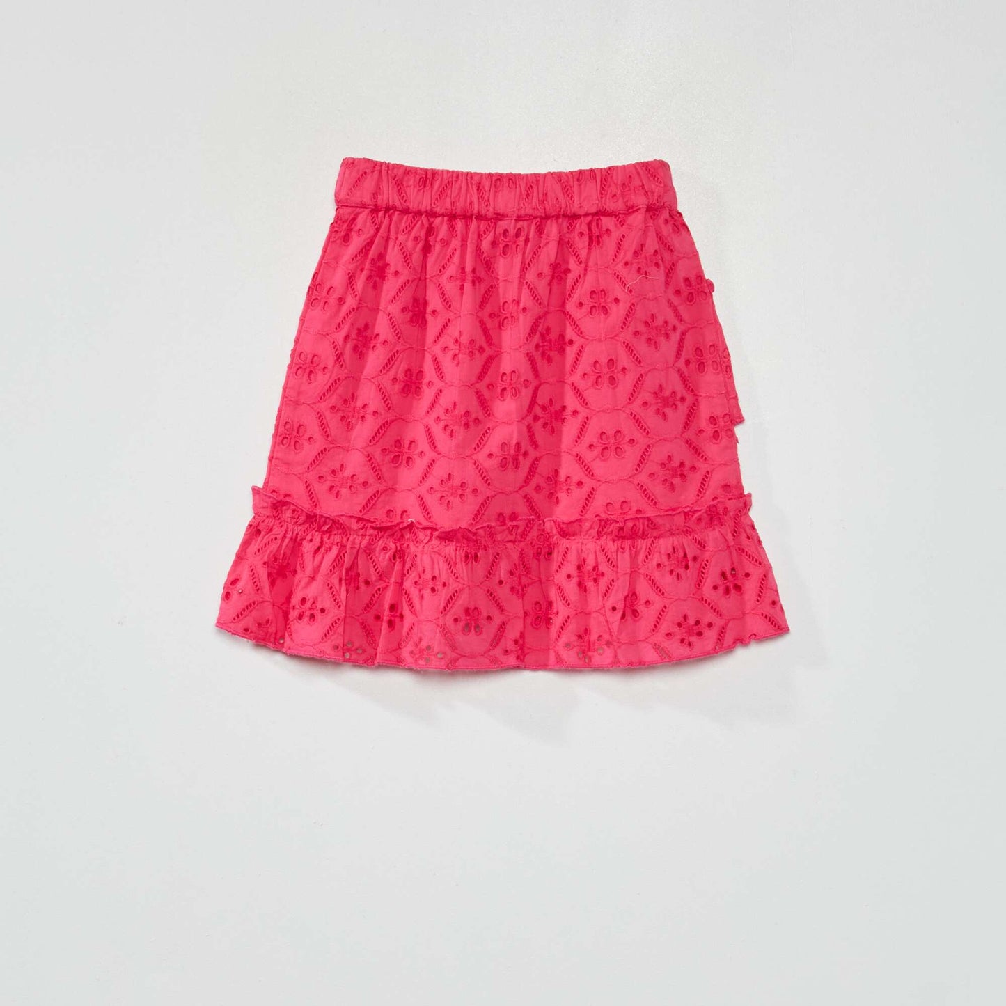Short skirt with broderie anglaise indian pink
