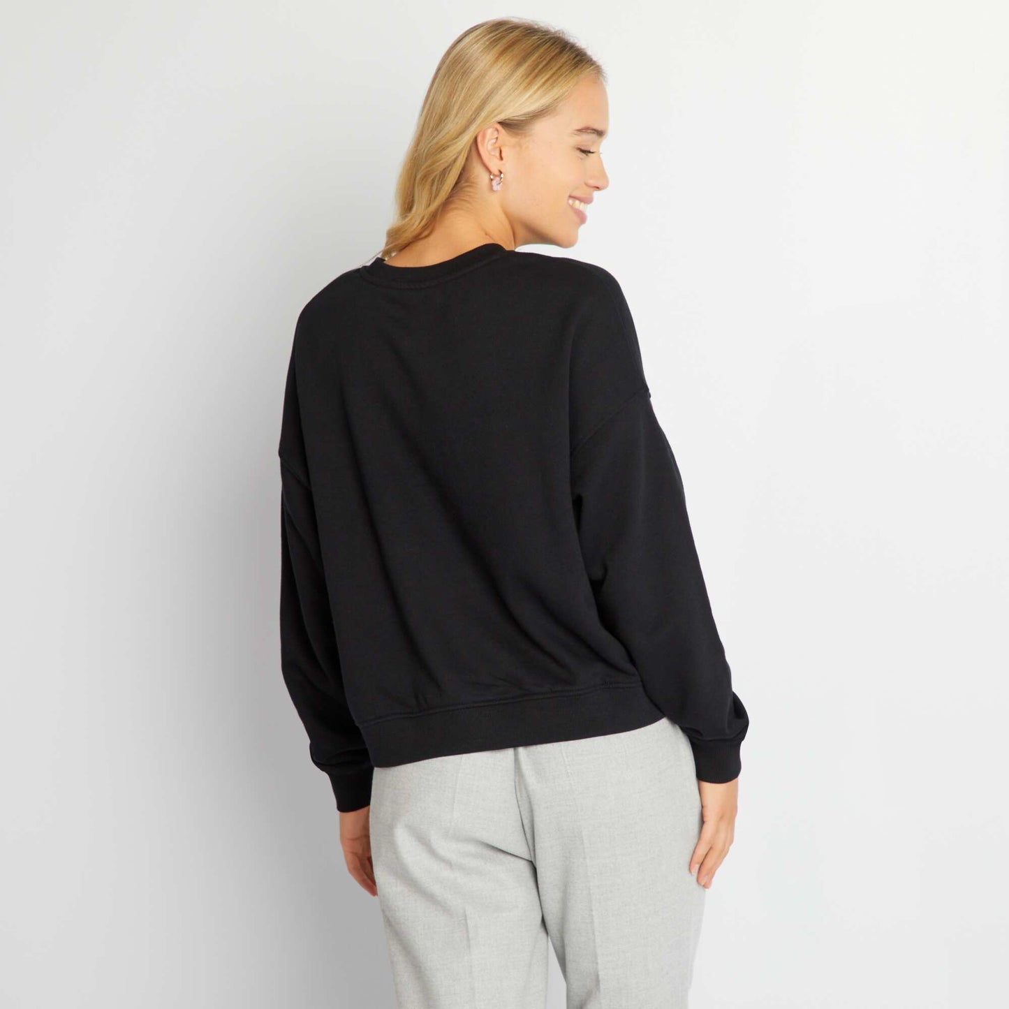 Plain sweatshirt fabric sweater black