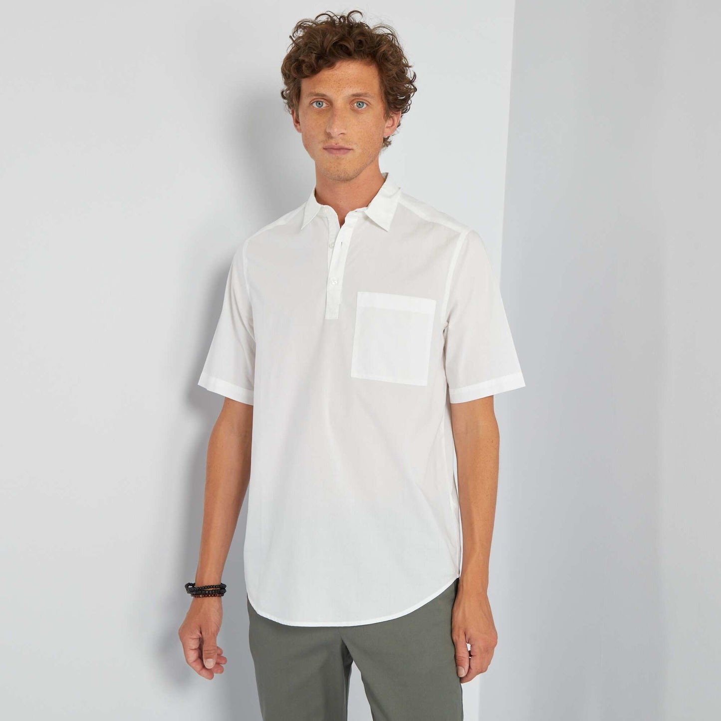 Short-sleeved shirt White