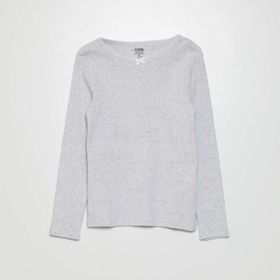 مدبب متماسكة تيشرت أبيض