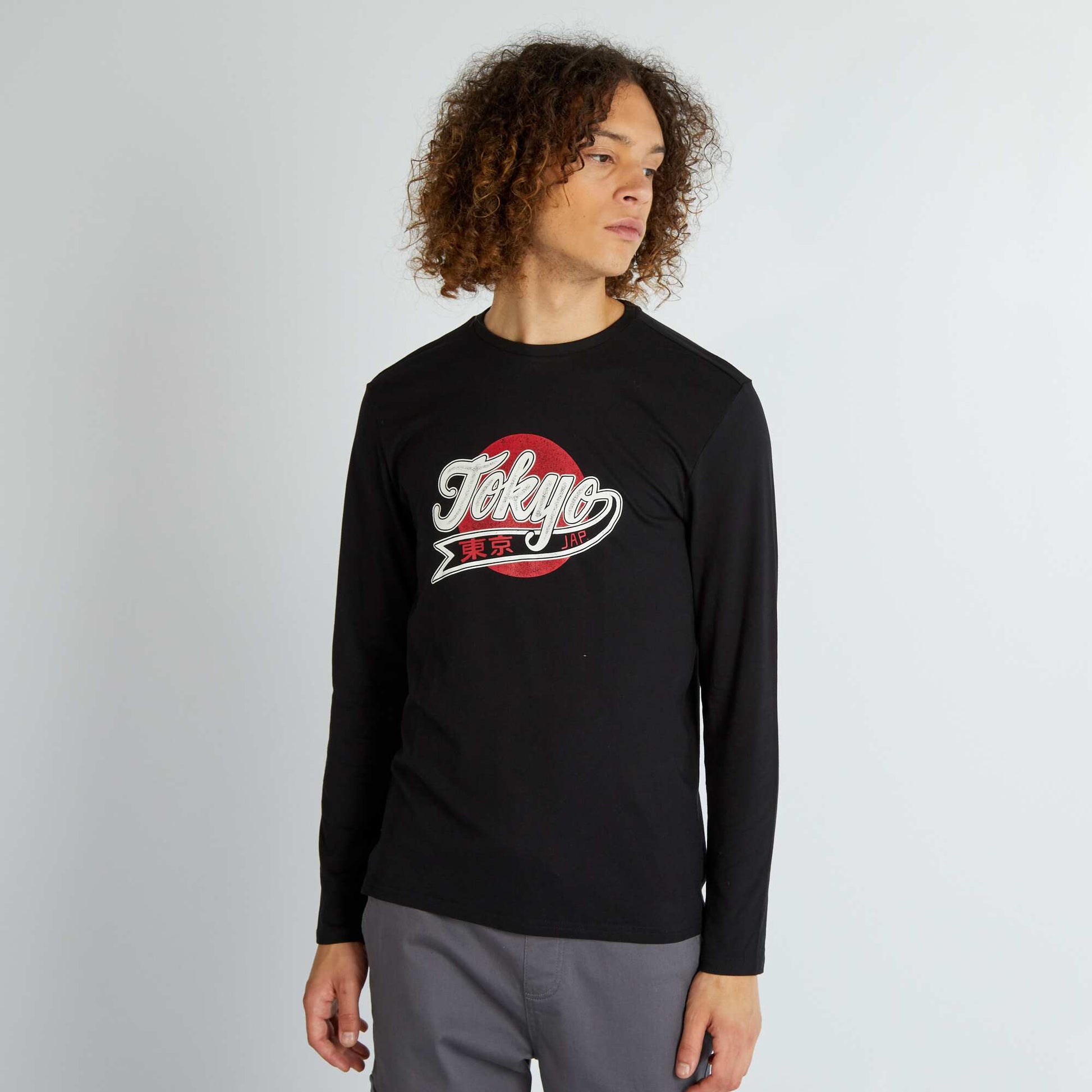 Round-neck T-shirt with long sleeves TOKYOBLK
