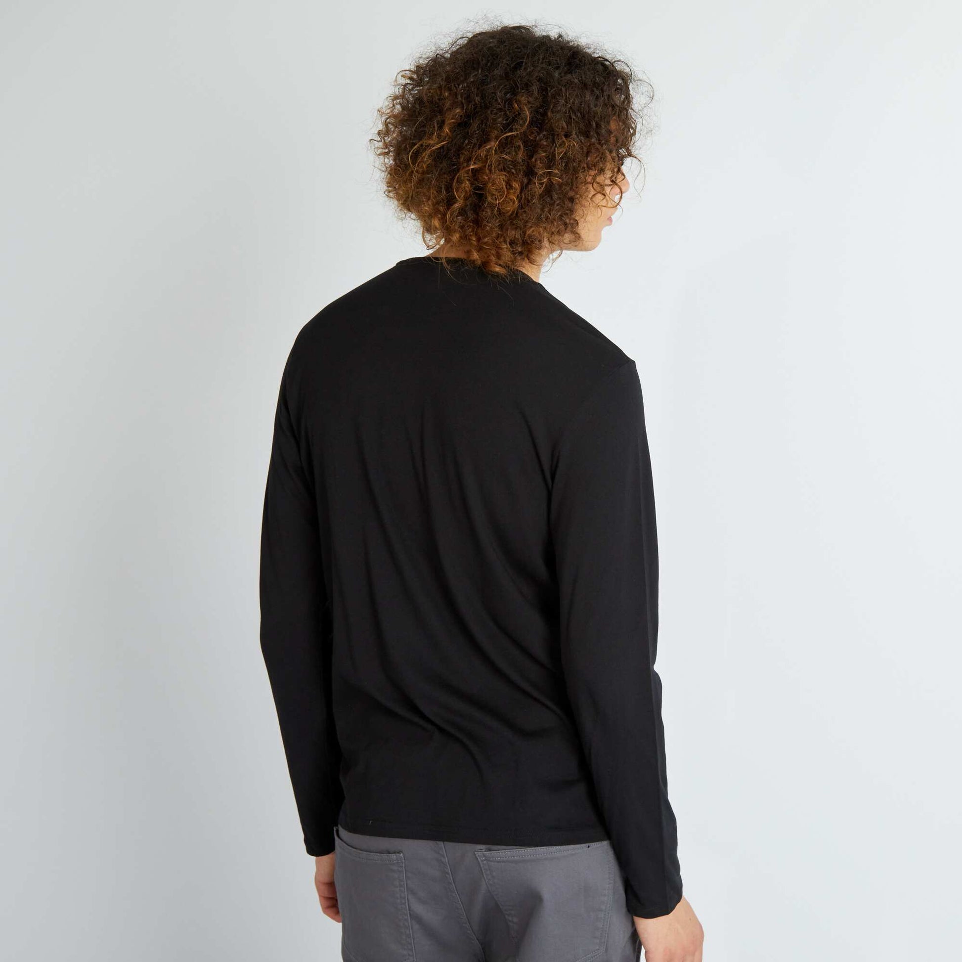 Round-neck T-shirt with long sleeves TOKYOBLK