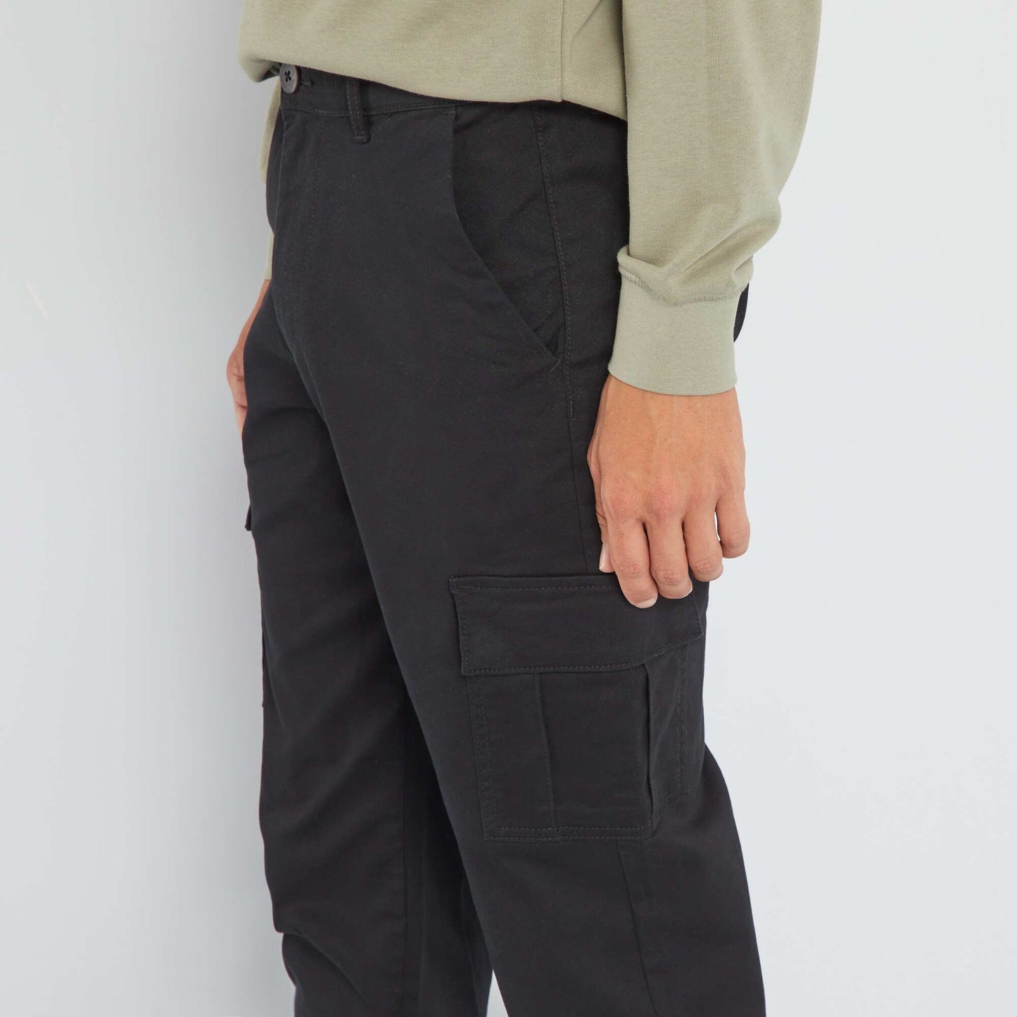 Trousers with pockets Black