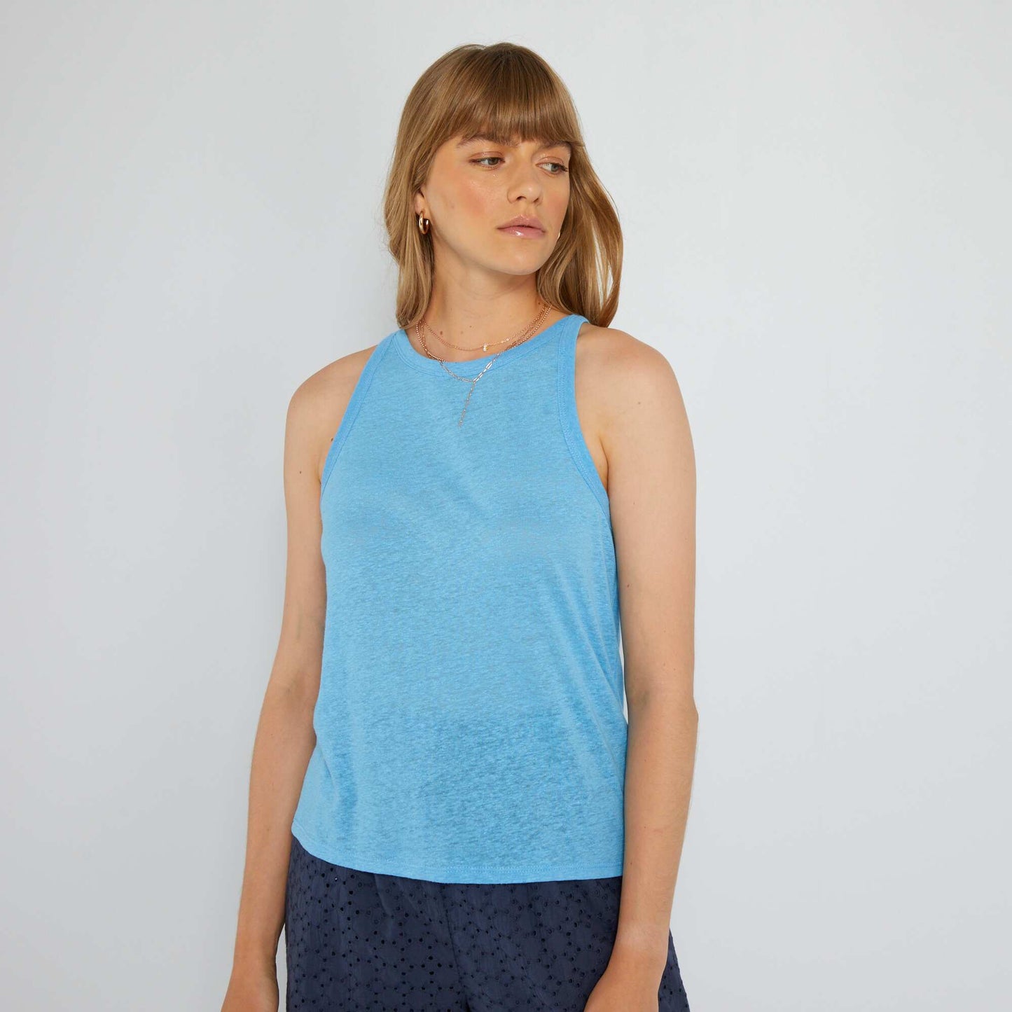 Linen top with cutaway arms blue