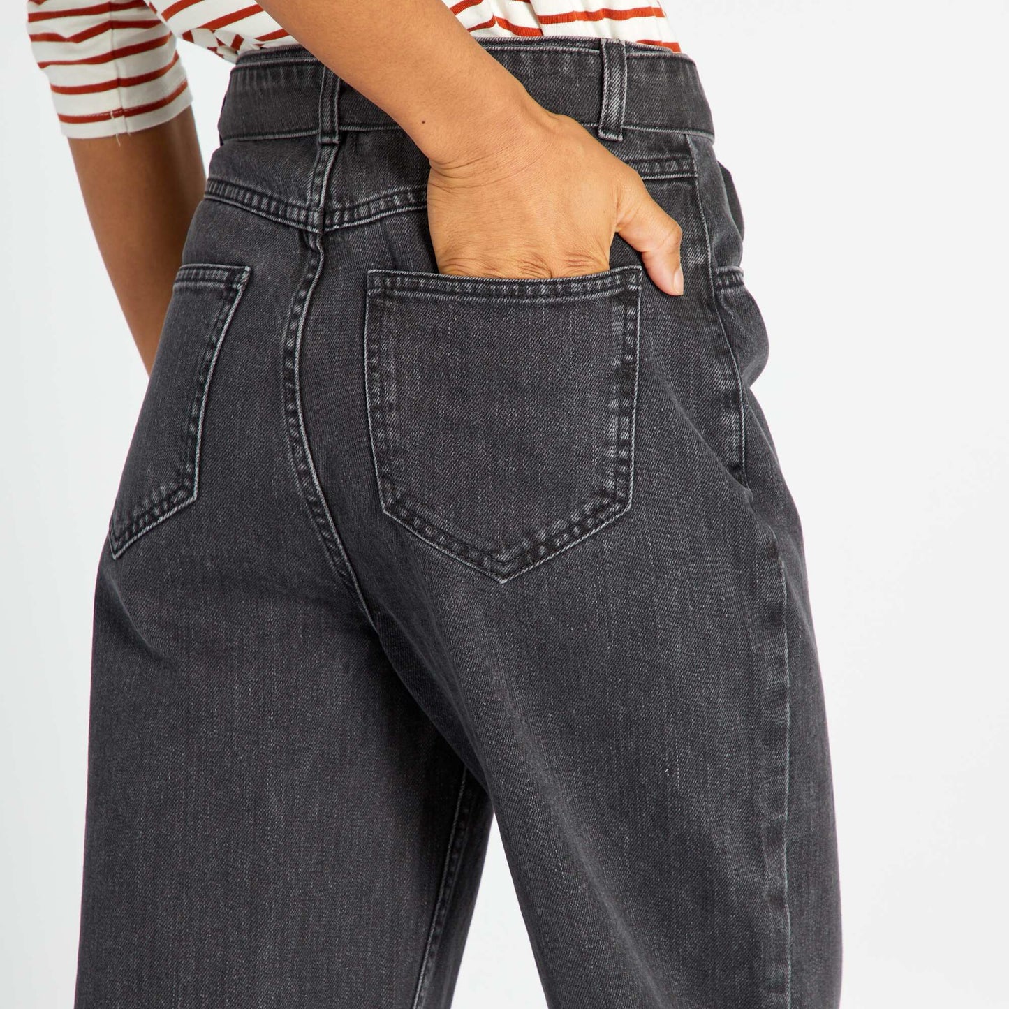 High-rise wide-leg jeans with belt Black