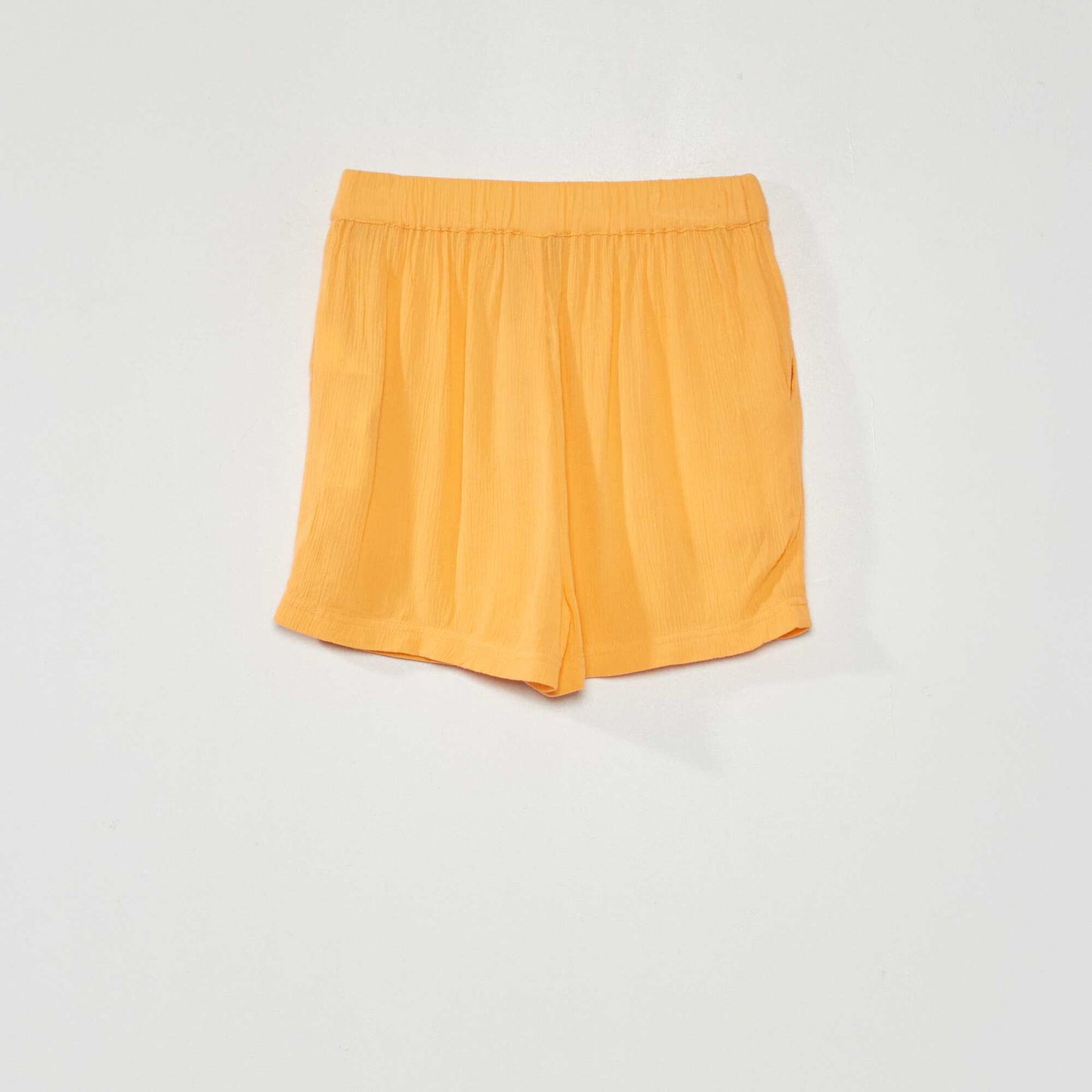 Flowing plain shorts apricot