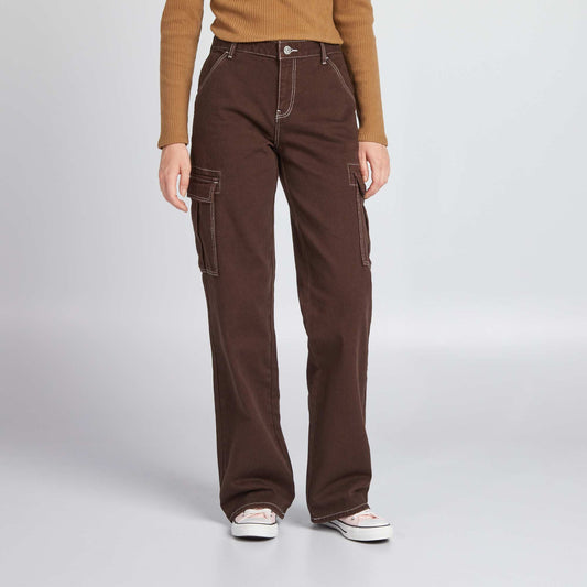 Trousers with flap pockets BROWN