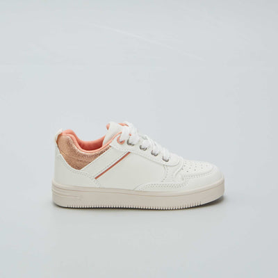 حذاء رياضي منخفض HO_WHITE متناقض