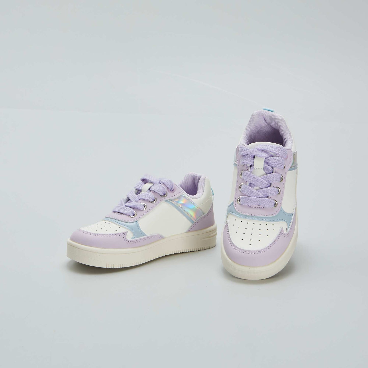 Contrasting low-top trainers HO_LILAC