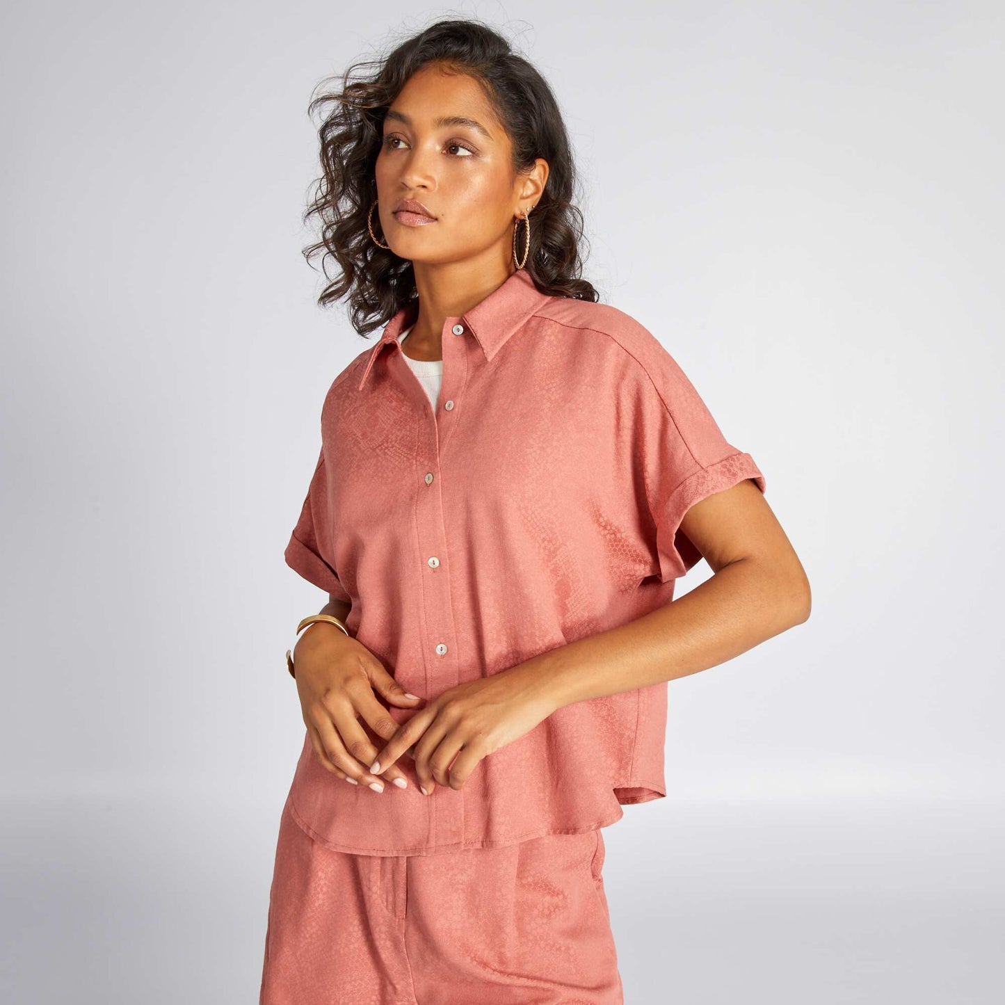 Short-sleeved satin blouse PINK