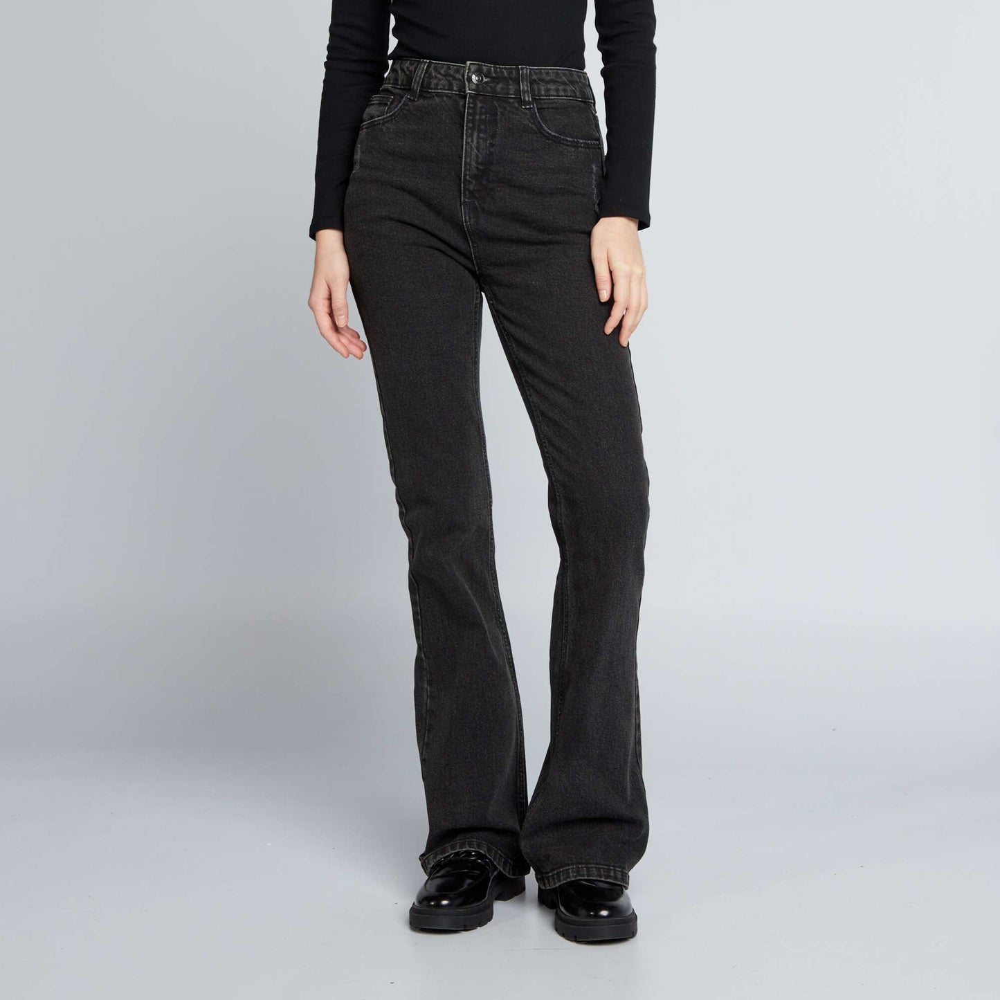 High-rise flared/bootcut jeans BLACK