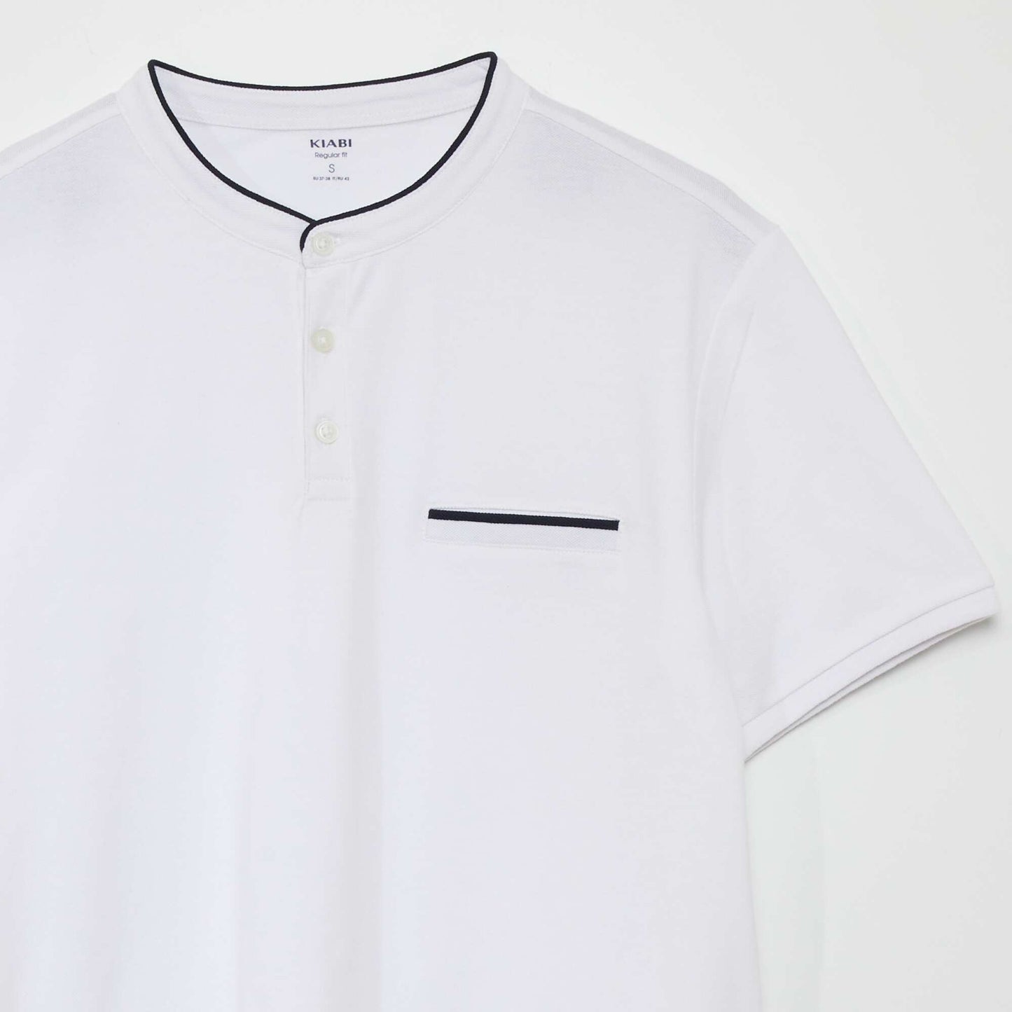Cotton piqué polo shirt with mandarin collar white