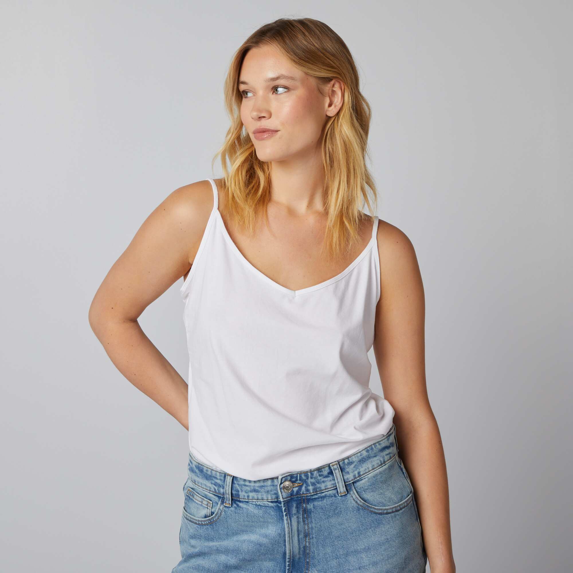 Kiabi Vest top with spaghetti straps white Saudi Arabia Kiabi KSA