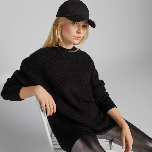 Long ribbed knit sweater black