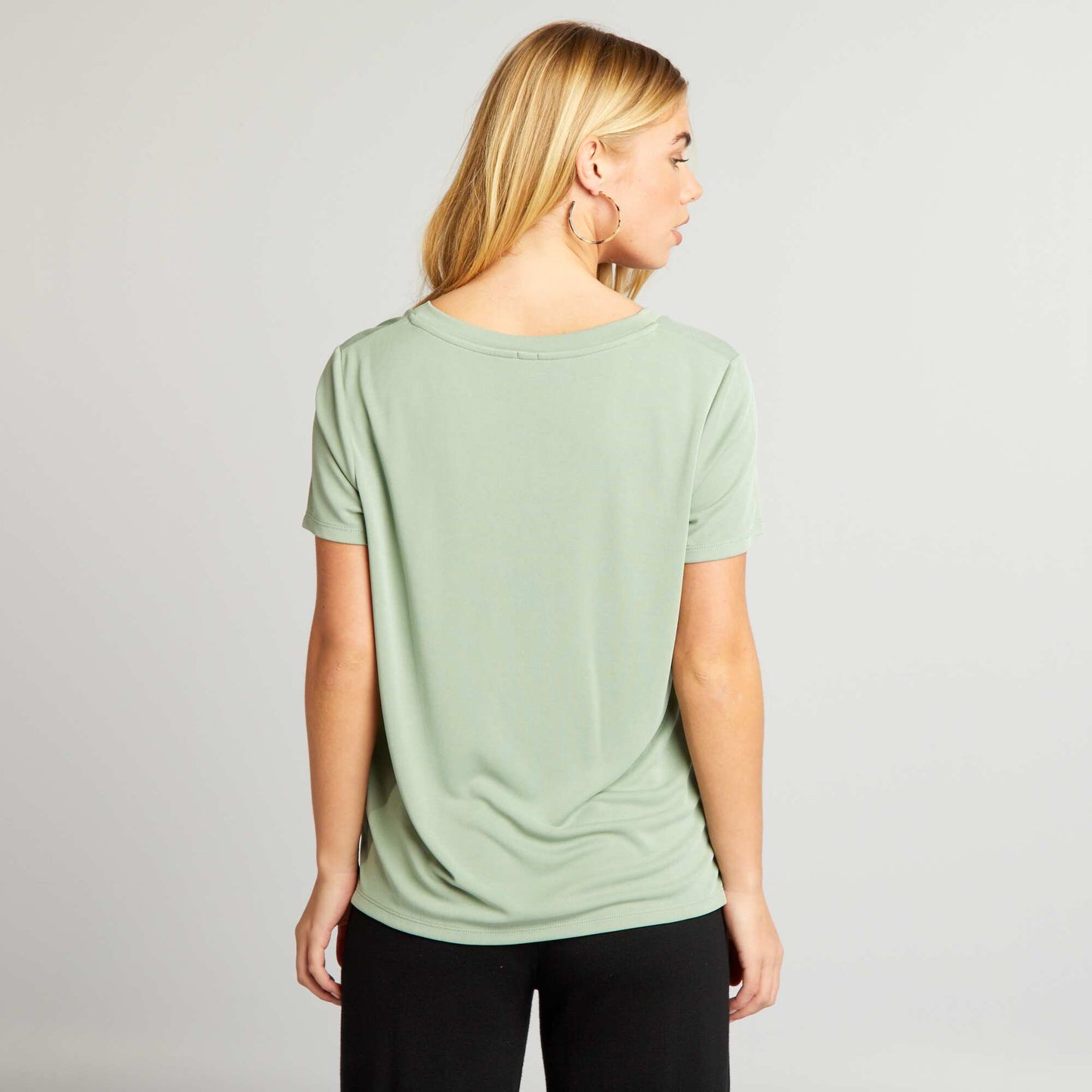 Stretch V-neck T-shirt GREEN