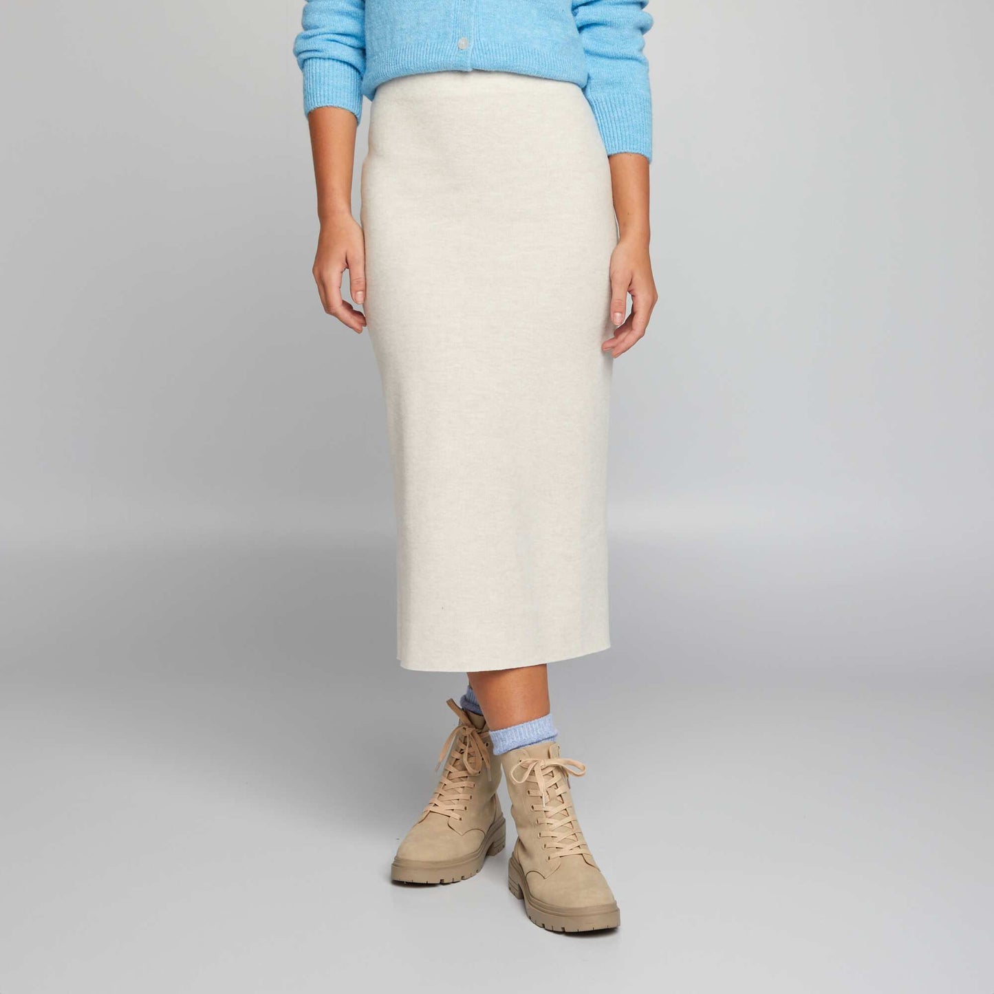 Knitted midi skirt Beige