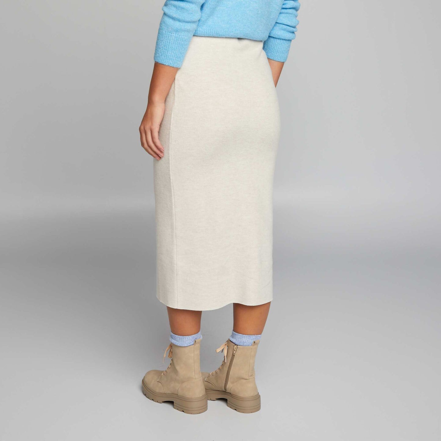 Knitted midi skirt Beige