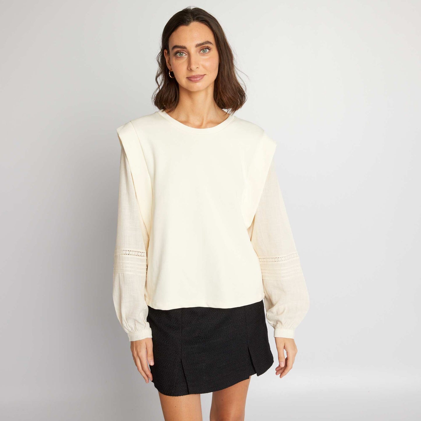 Lightweight sweater with shirt sleeves BEIGE