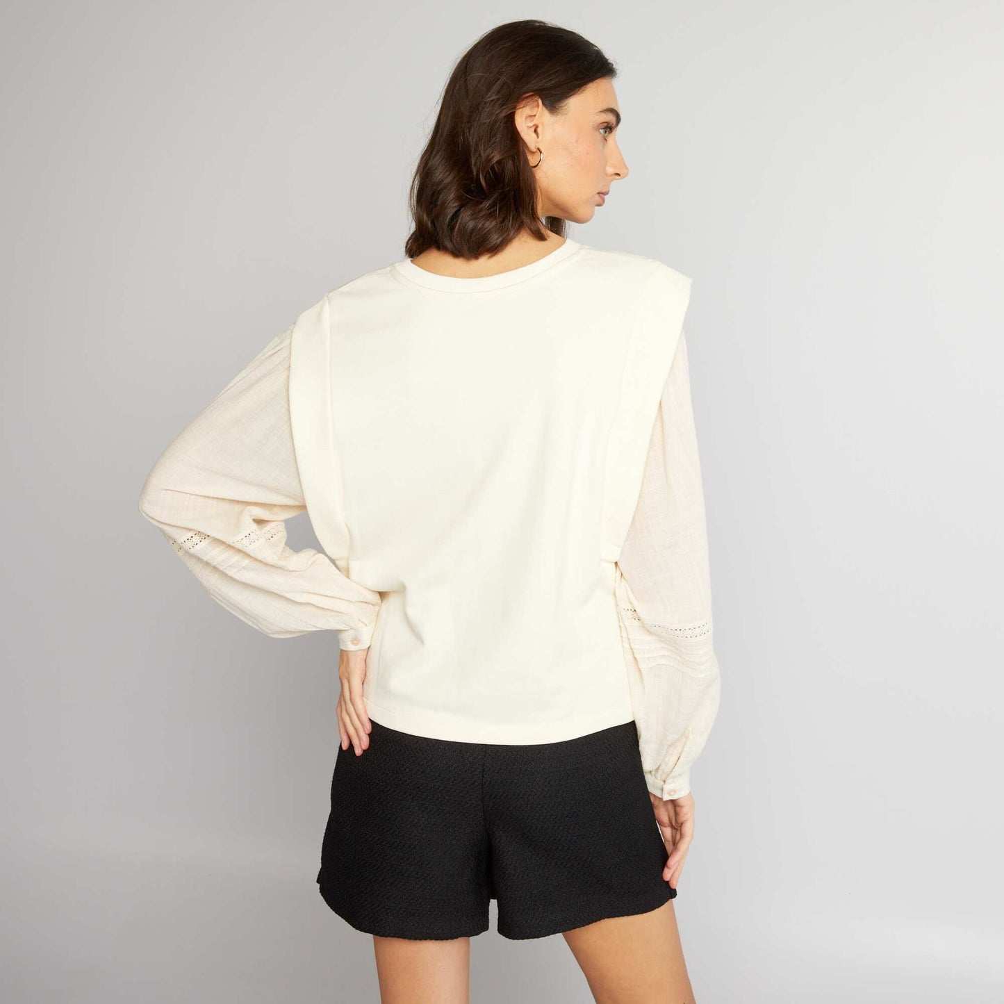 Lightweight sweater with shirt sleeves BEIGE