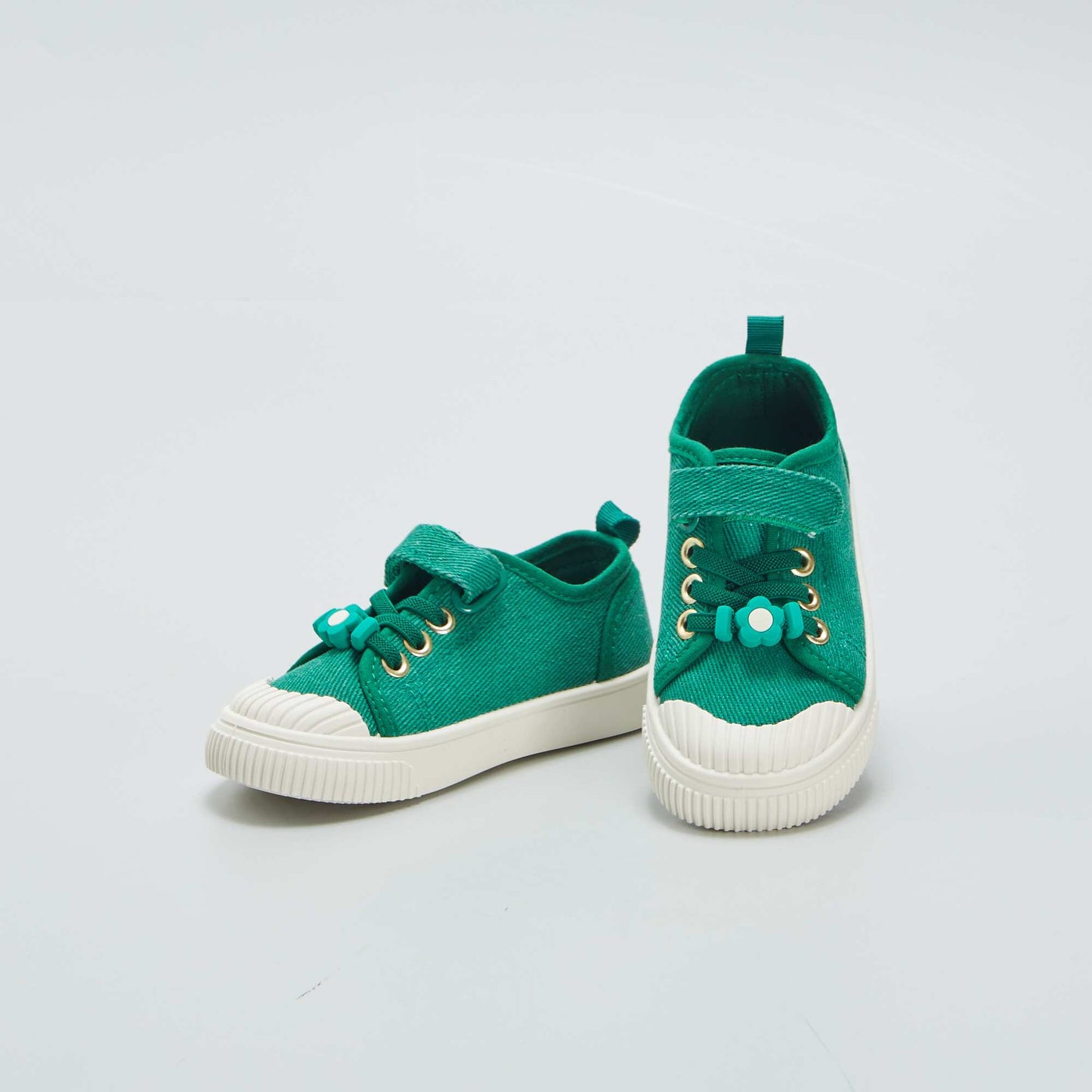 Canvas trainers with Velcro GREEN