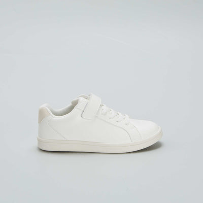 Classic low-top trainers white