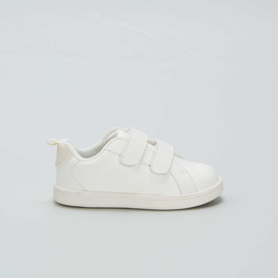 White low-top trainers white