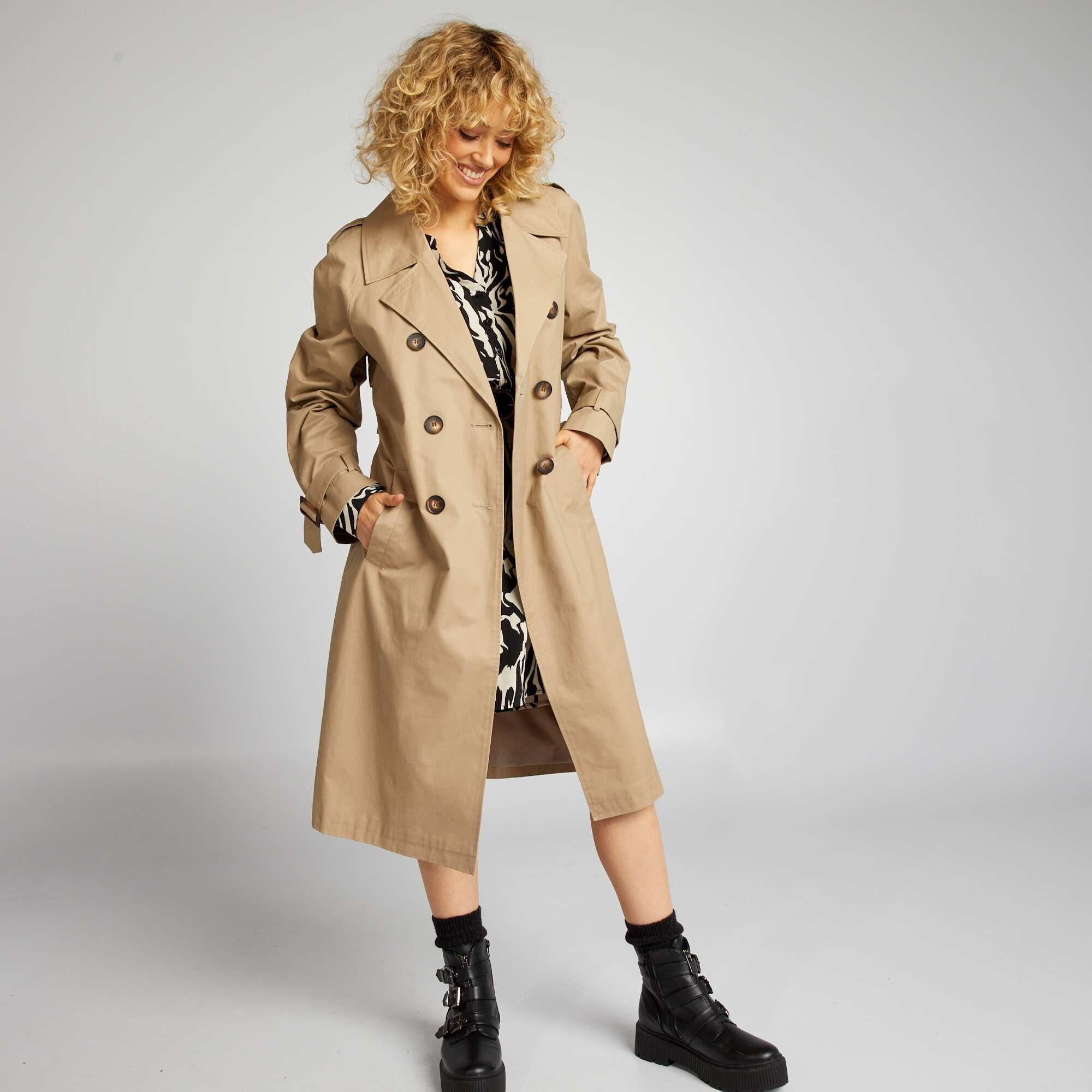 Flowing trench coat hotsell