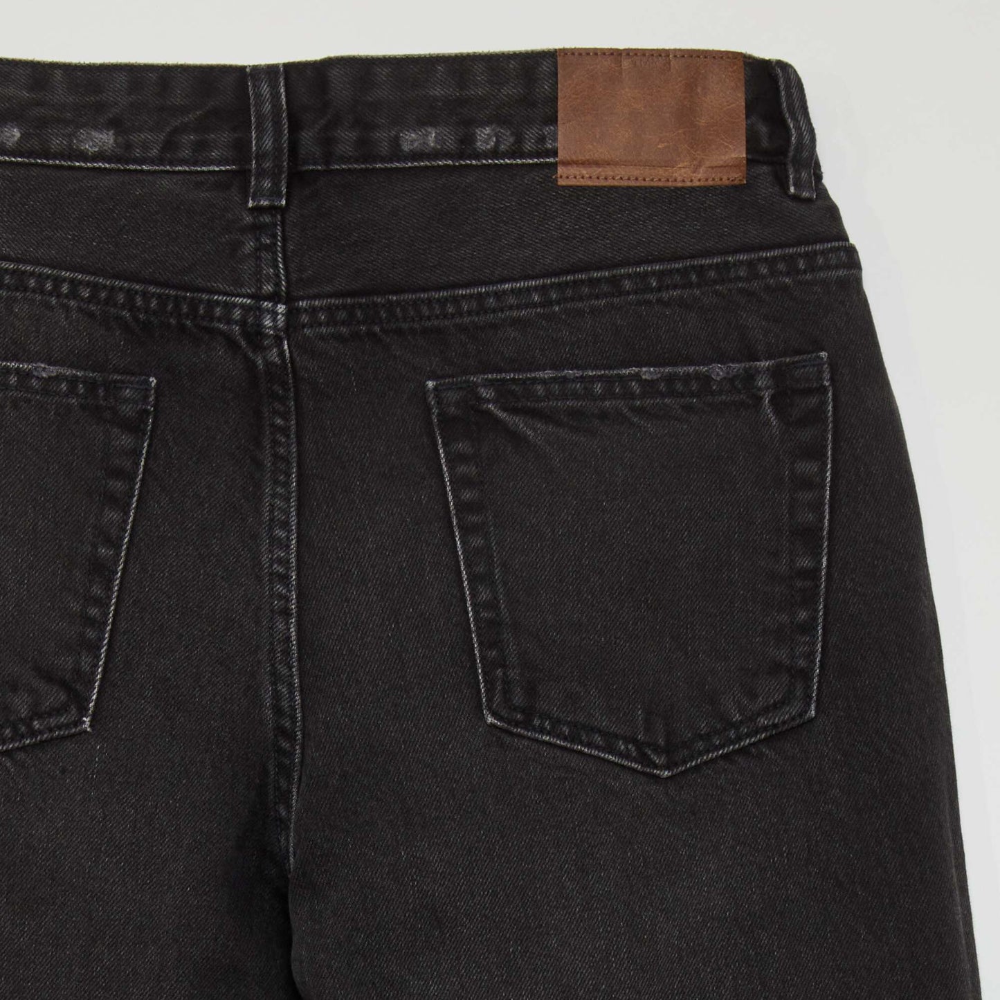 5-pocket straight-leg jeans with faded effect on the thighs BLACK