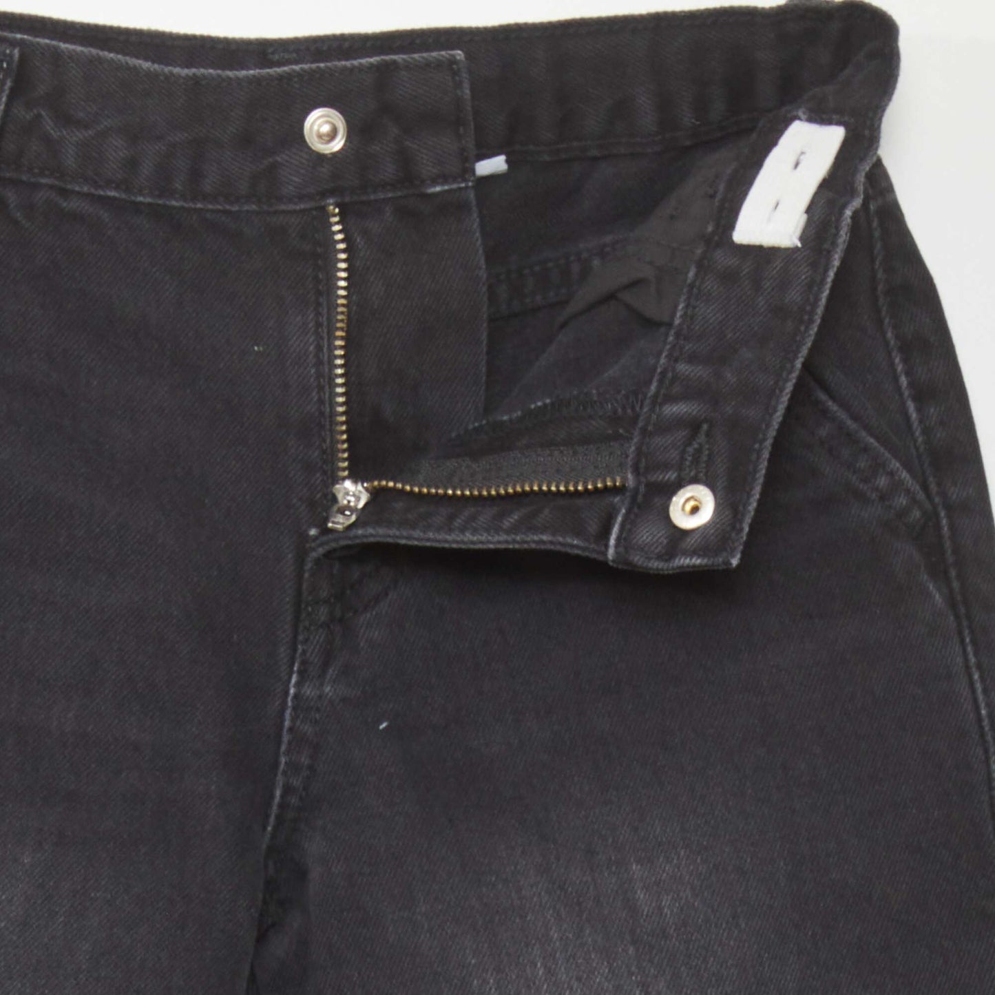 Straight-leg jeans with side pockets GREY
