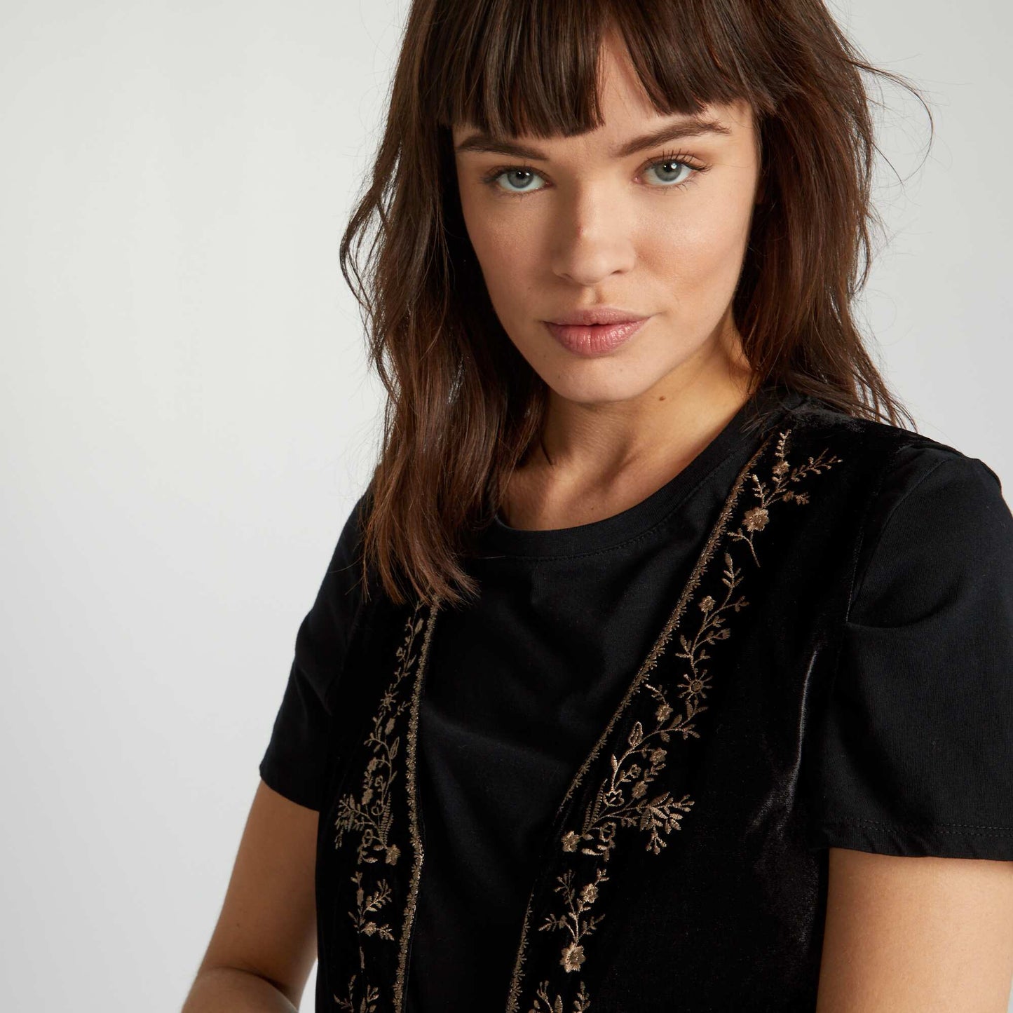 Sleeveless velvet jacket BLACK