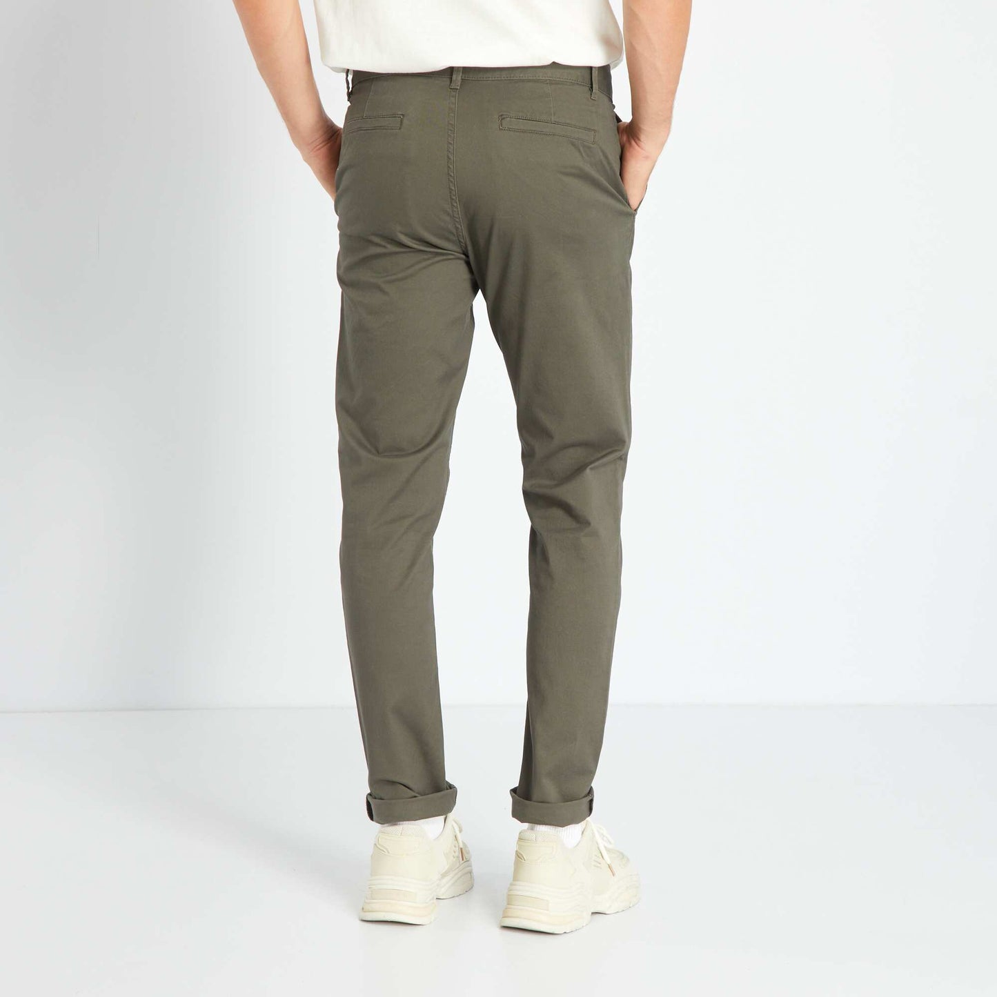 Slim-fit chinos KHAKI SWATC