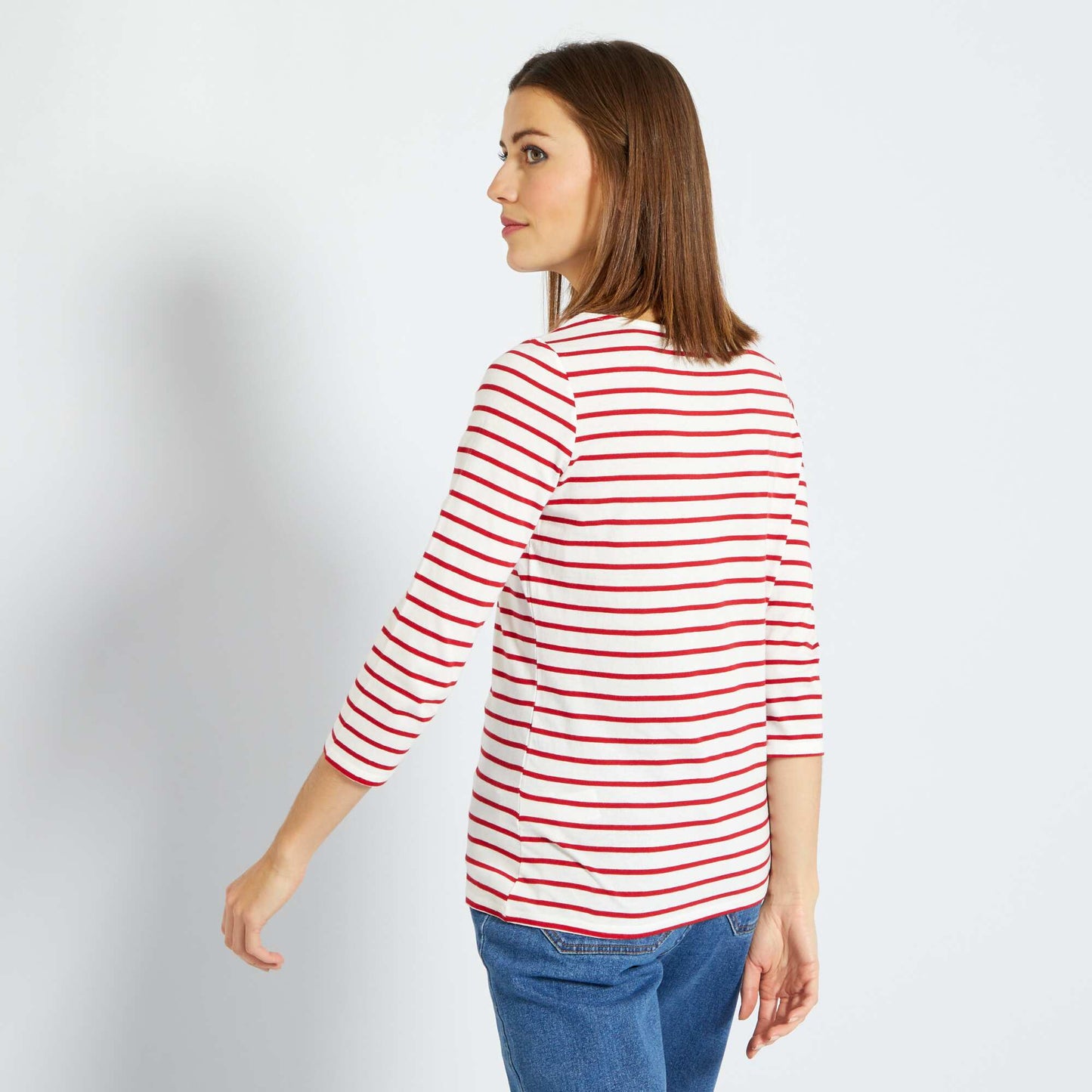 Basic T-shirt with boat neckline RED