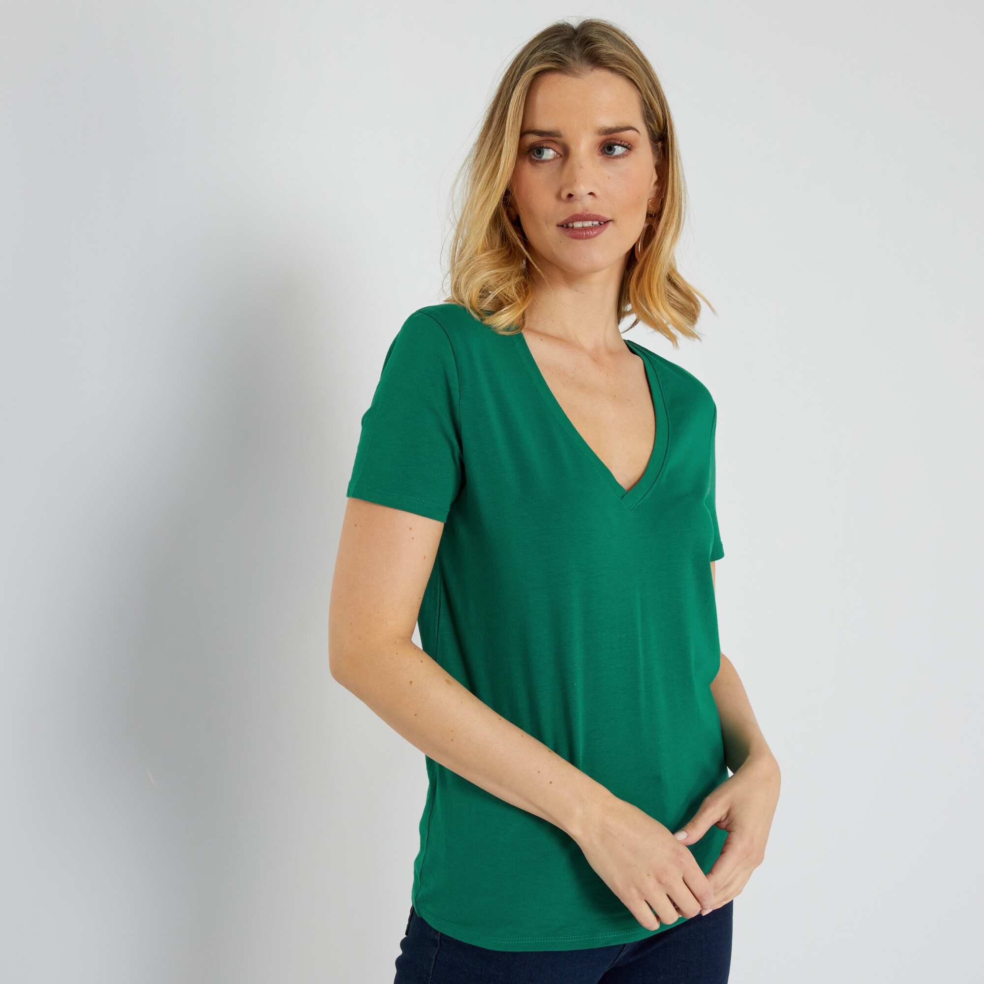 Green v clearance neck t shirt